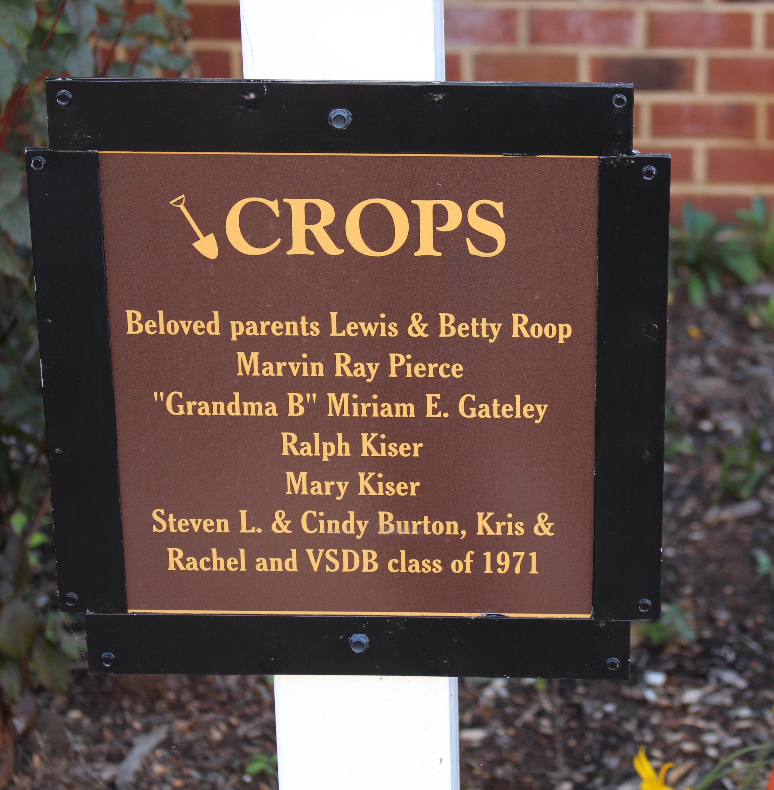 crops sign.jpg