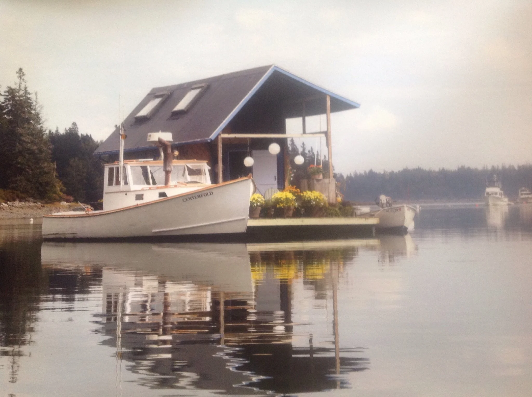 houseboat.jpg