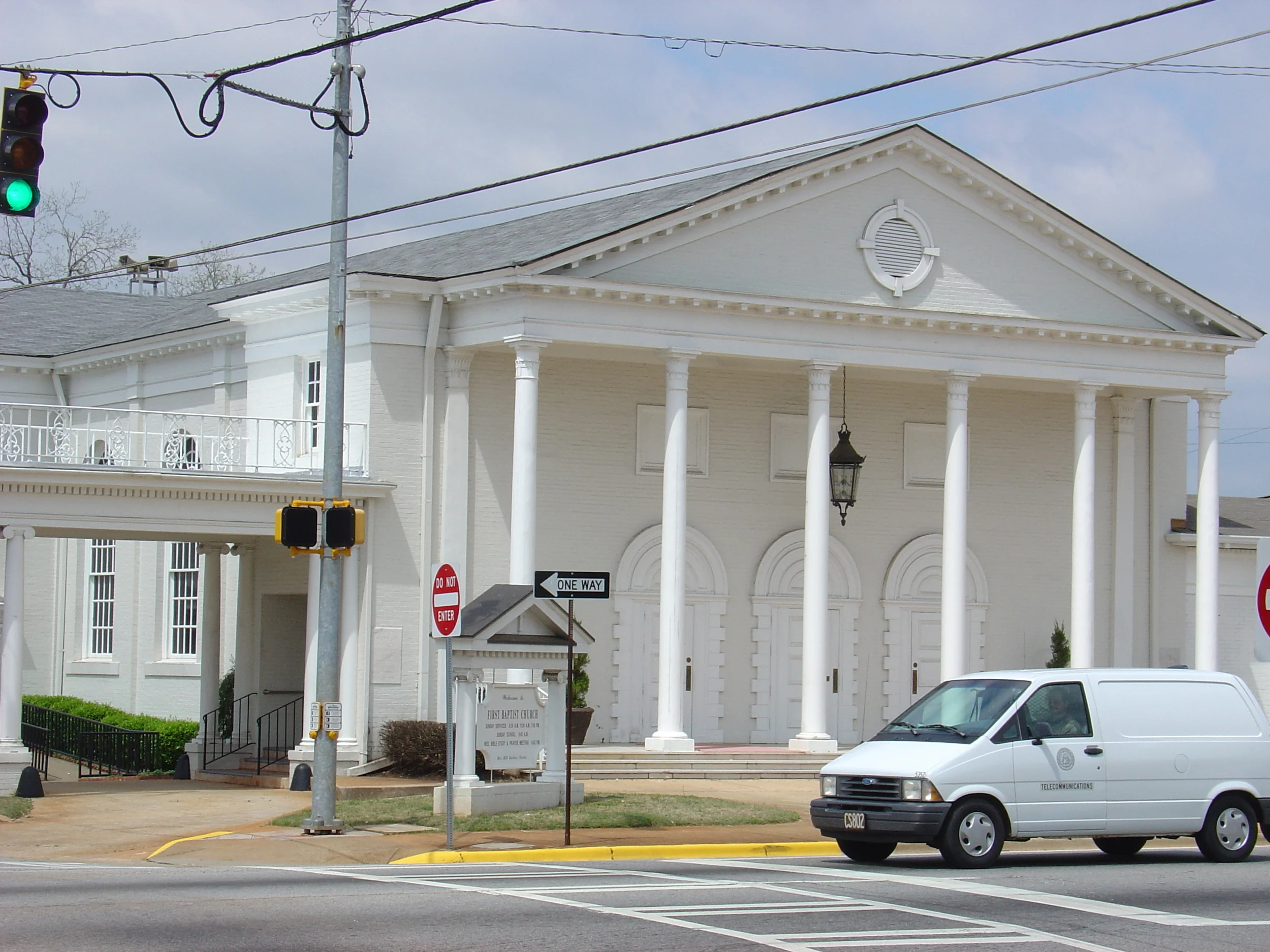 firstbaptistthomaston.jpg