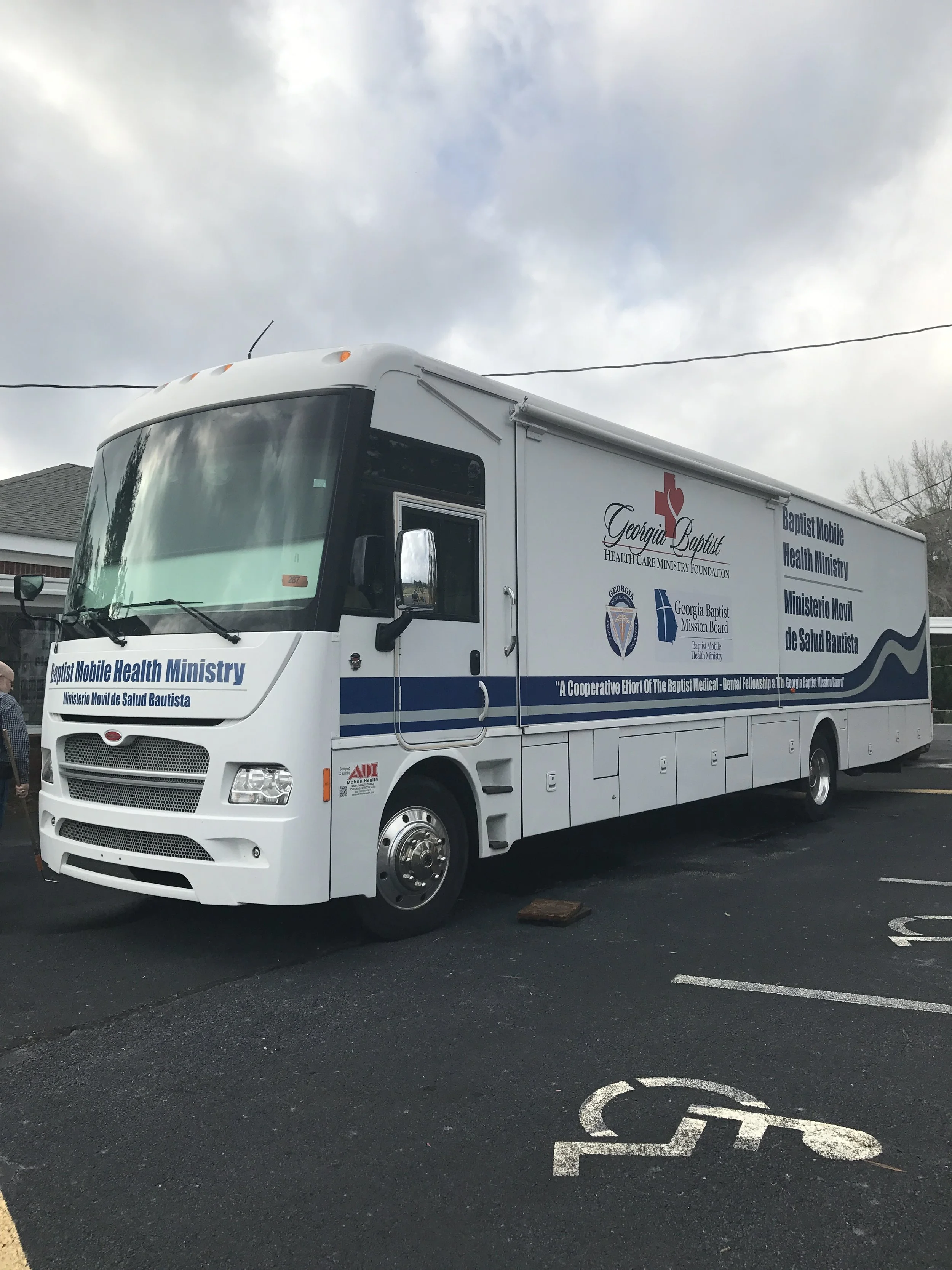 dental bus 2.JPG