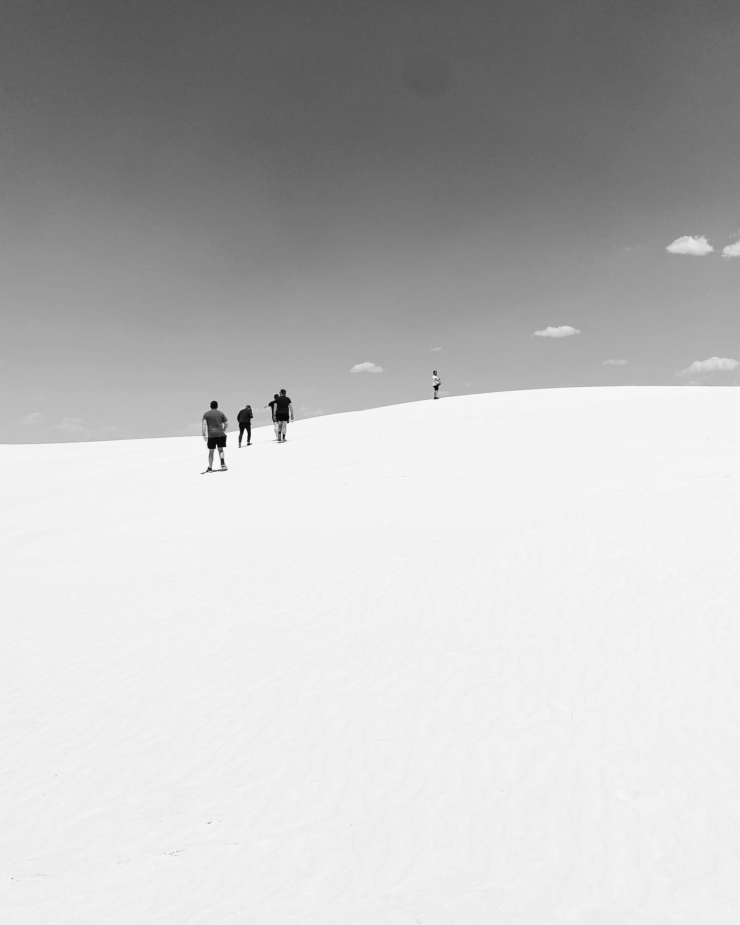 Needed to post a solo shot of the White Sands National Park

#whitesandsnationalpark 
#bachelorparty
#photography
#blackandwhitephotography
#blackandwhite
#nationalparkgeek
#nationalpark