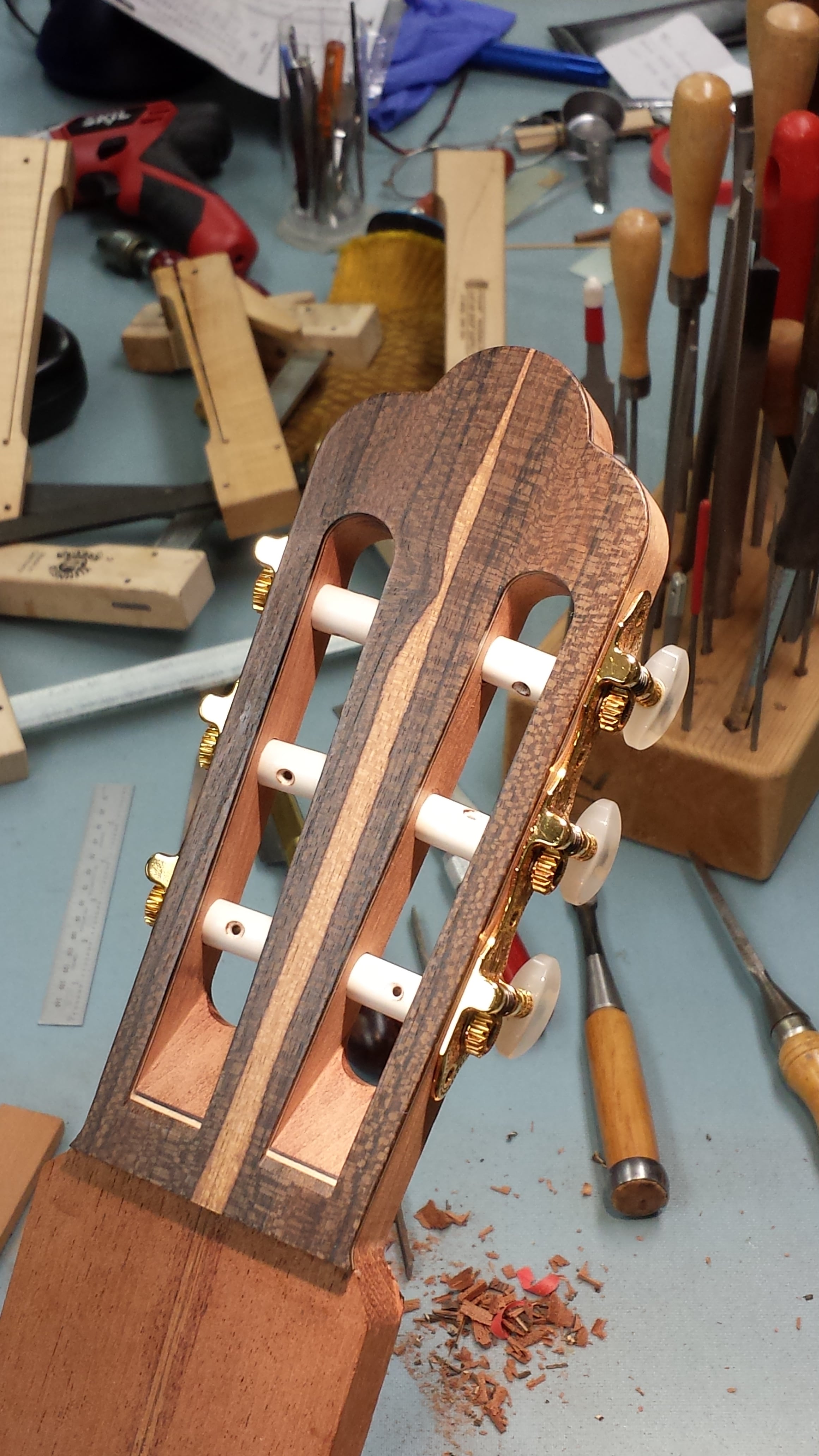 Bookmatched Honduras Rosewood head veneer