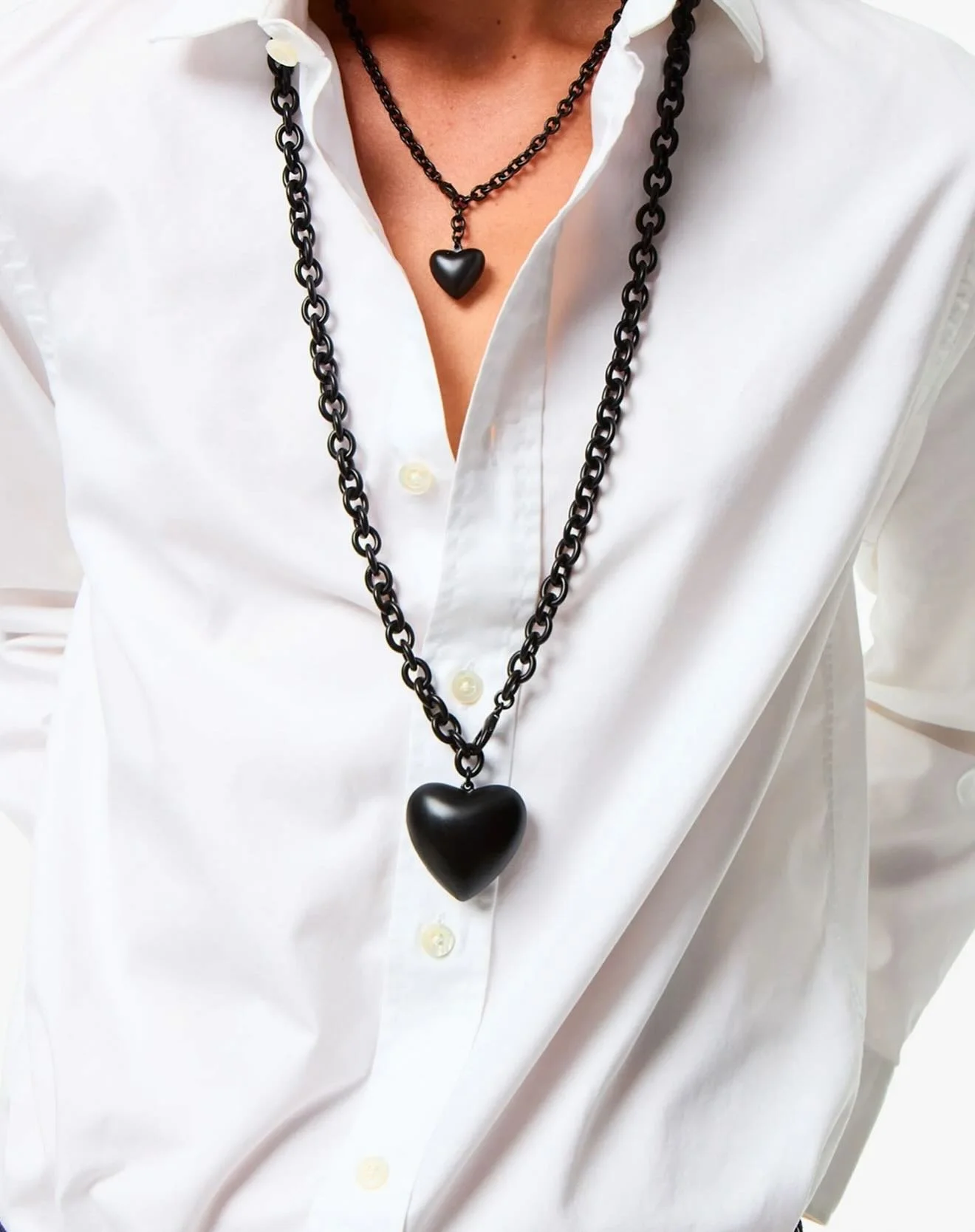 Black hearts and happy cords are finally here! New arrivals from @roxanneassoulin 🖤 #shopballiets