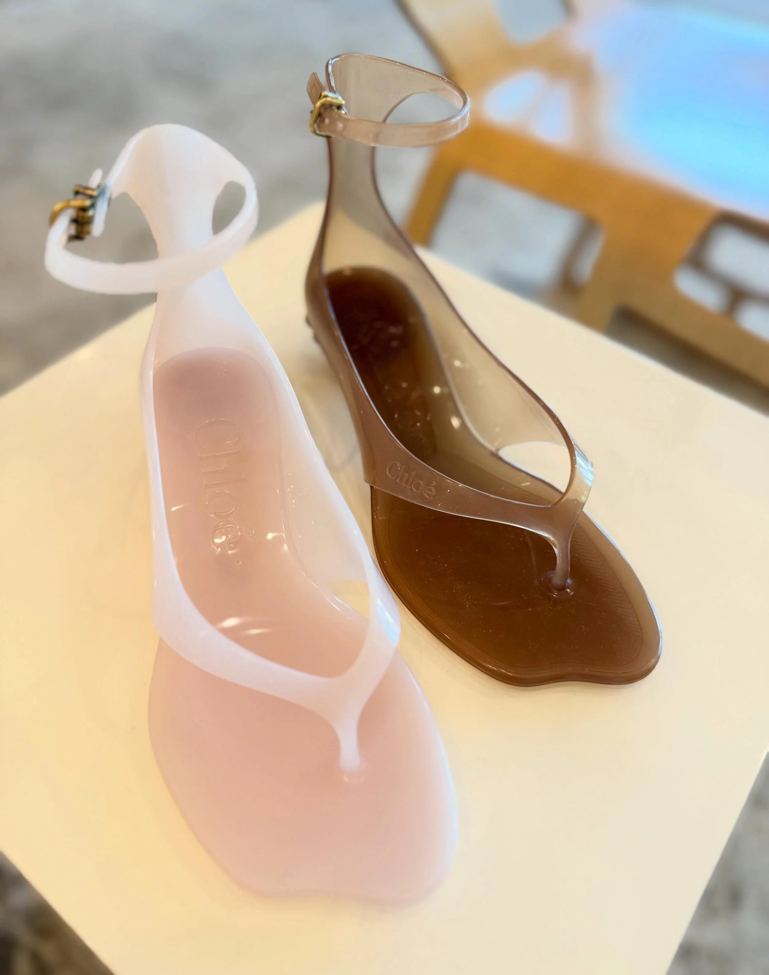 The HOTTEST jelly of the season is here! THIS @chloe cutie now in cloudy pink! 🤍 #shopballiets