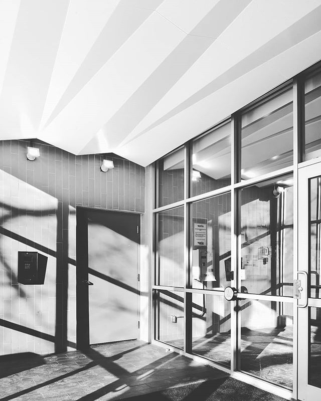 Reimagining social housing design.  #northyork #ceiling #lobby #interiordesigner #interior #architecture #architecturephotography #architectural #socialhousingproject #socialhousing #publichousing #foldedgeometry