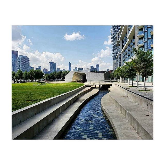 Amazing transformation of public space @waterfront.to @pfsstudio @gbcollege #publicrealm #revitalization #urbancommunities #landscapearchitecture #architecture #publicart