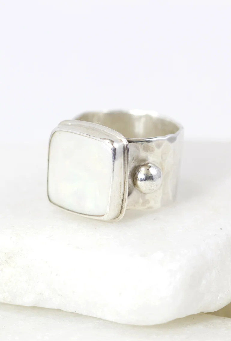 pearl_square_rg_silver_side.jpg