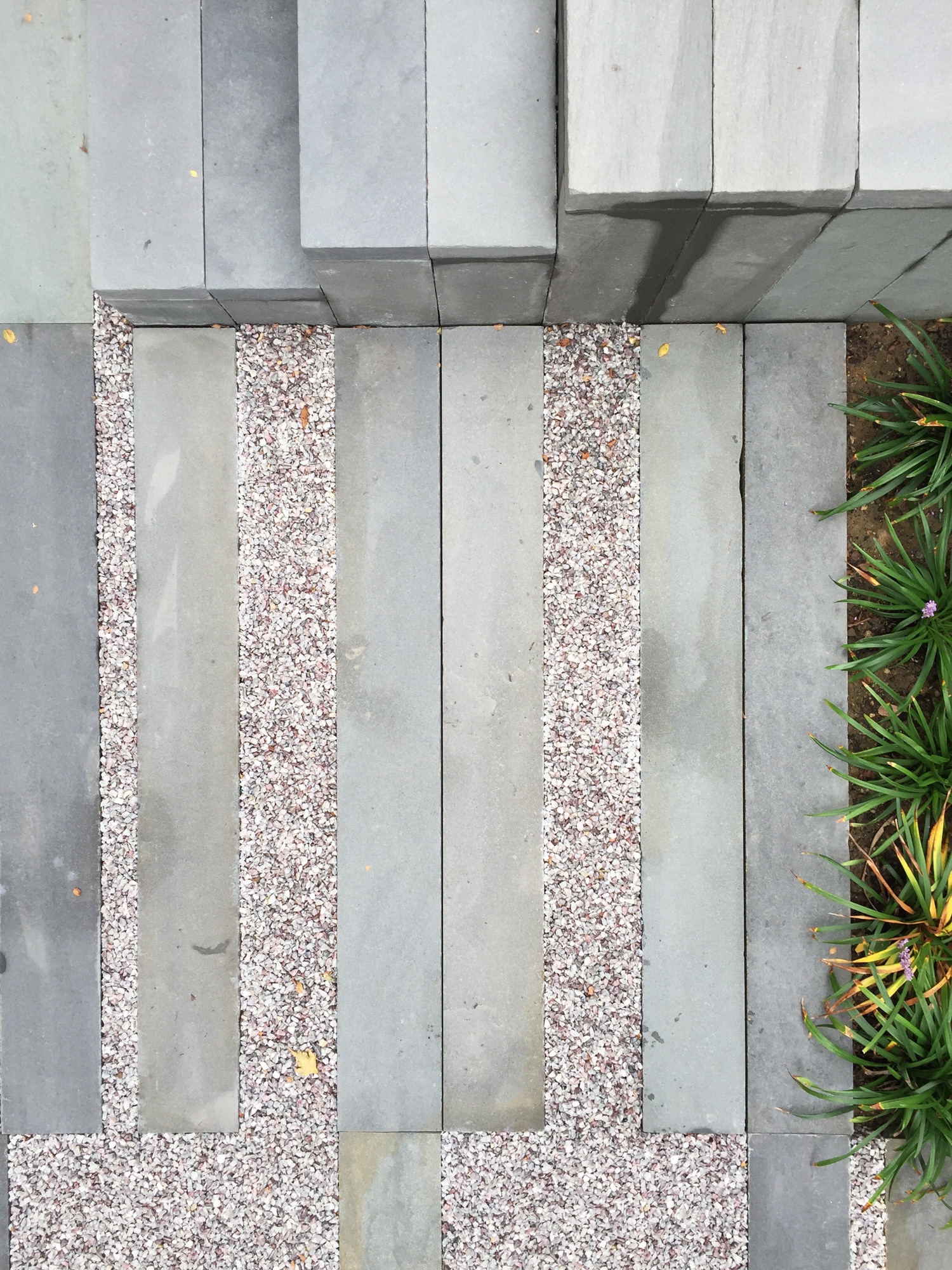 TERRAIN WORK RESIDENTIAL LANDSCAPE DESIGN