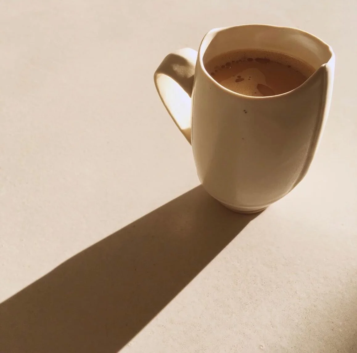 It&rsquo;s hot chocolate season!🤎🍫
⠀⠀⠀⠀⠀⠀⠀⠀⠀
😋Enjoy a cup of Ceremonial Drinking Chocolate from @thenewnewage 
⠀⠀⠀⠀⠀⠀⠀⠀⠀
A delicious blend of 🌱 organic and wildcrafted herbs in a base of wildcrafted raw cacao. Intended to 💫 elevate the spirit, l