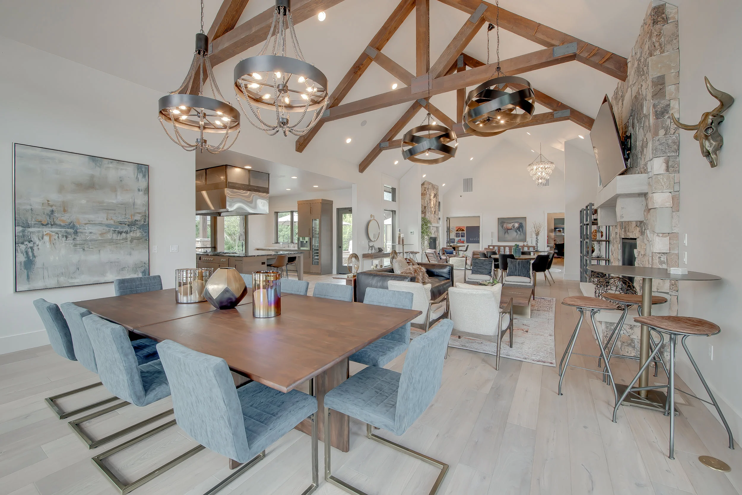 32-Williamson River Ranch Clubhouse.jpg