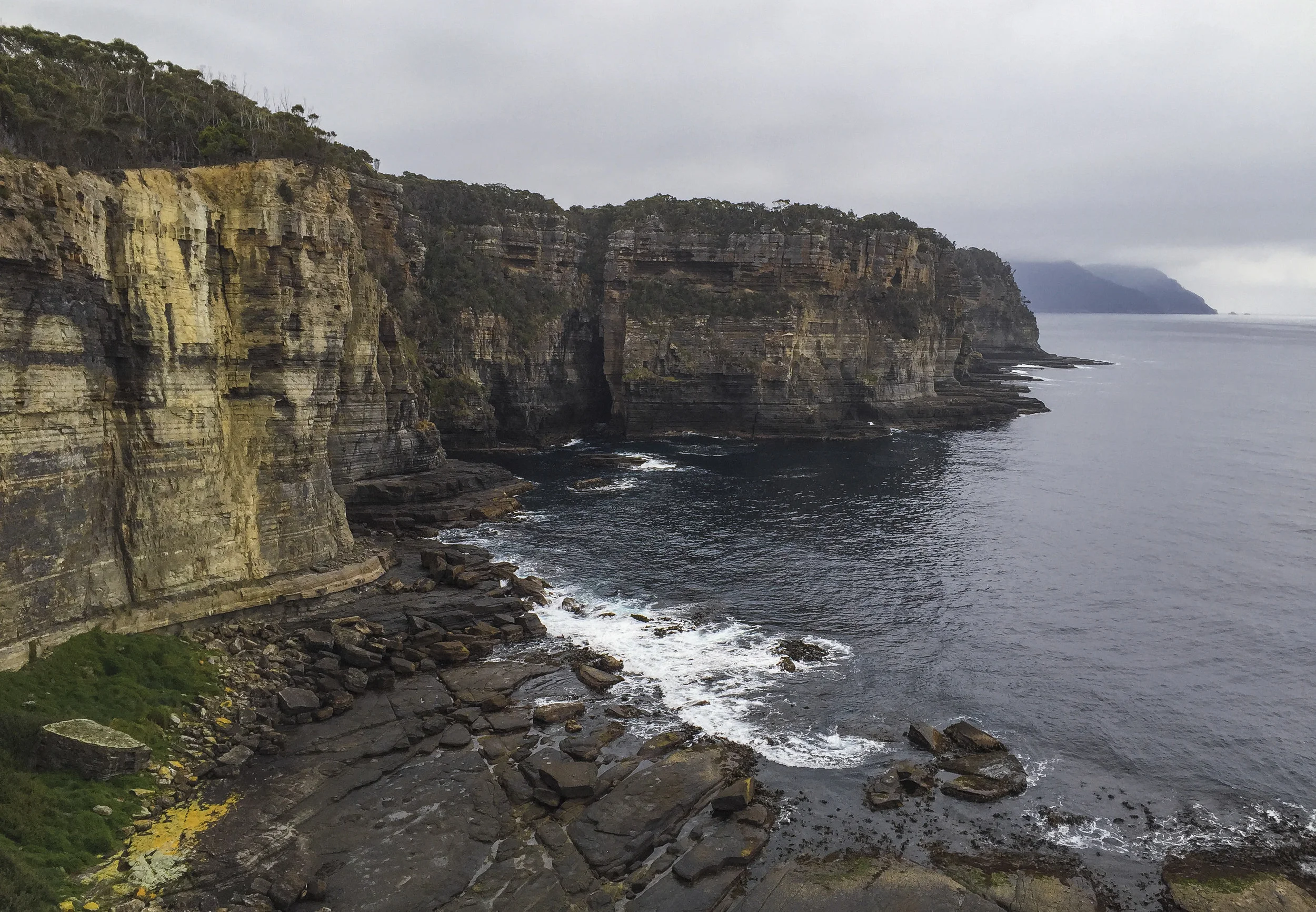  Devil's Kitchen, Tasmania 