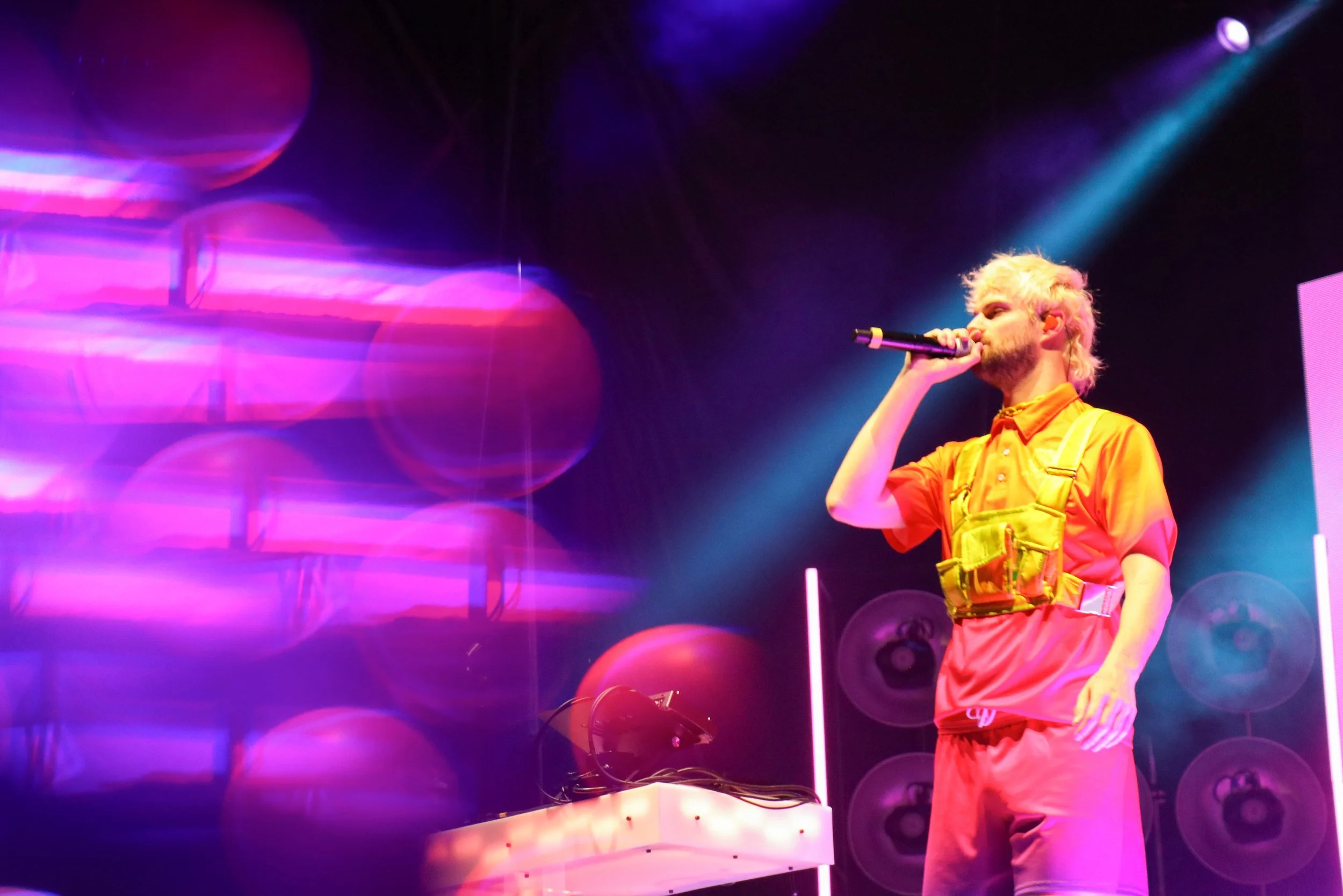 Sofi Tukker; Photo by Jessica Edwards