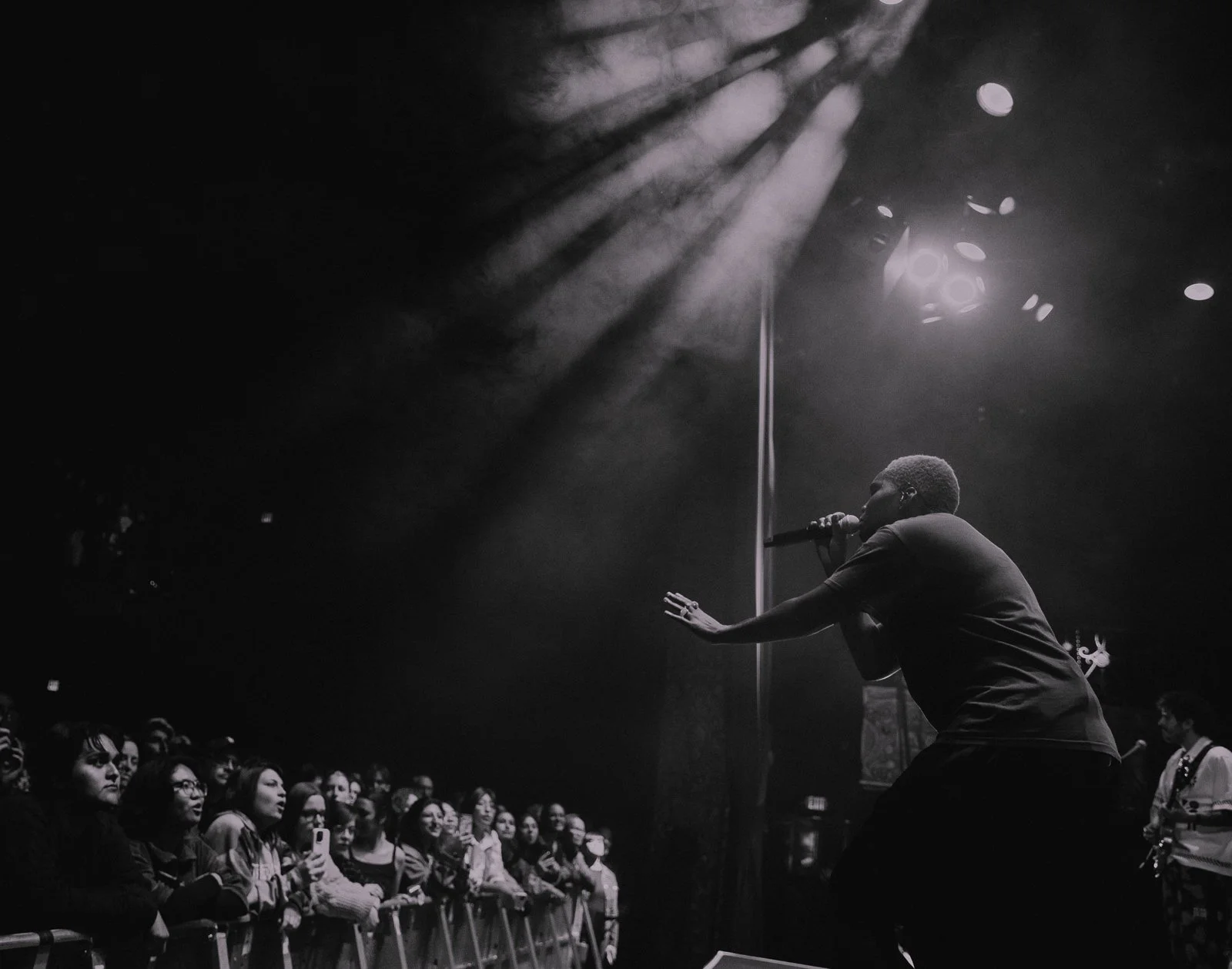 Arlo Parks at Belasco Theater (HK)-11.jpg
