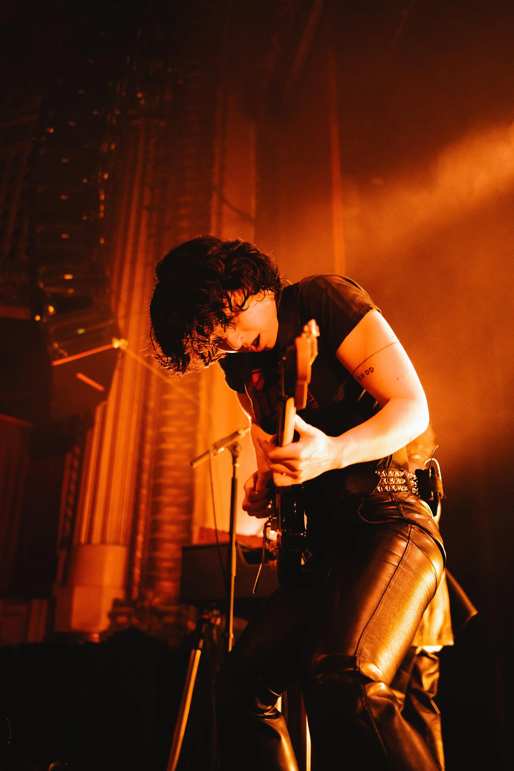 muna_warfieldtheater_sf_02.jpg