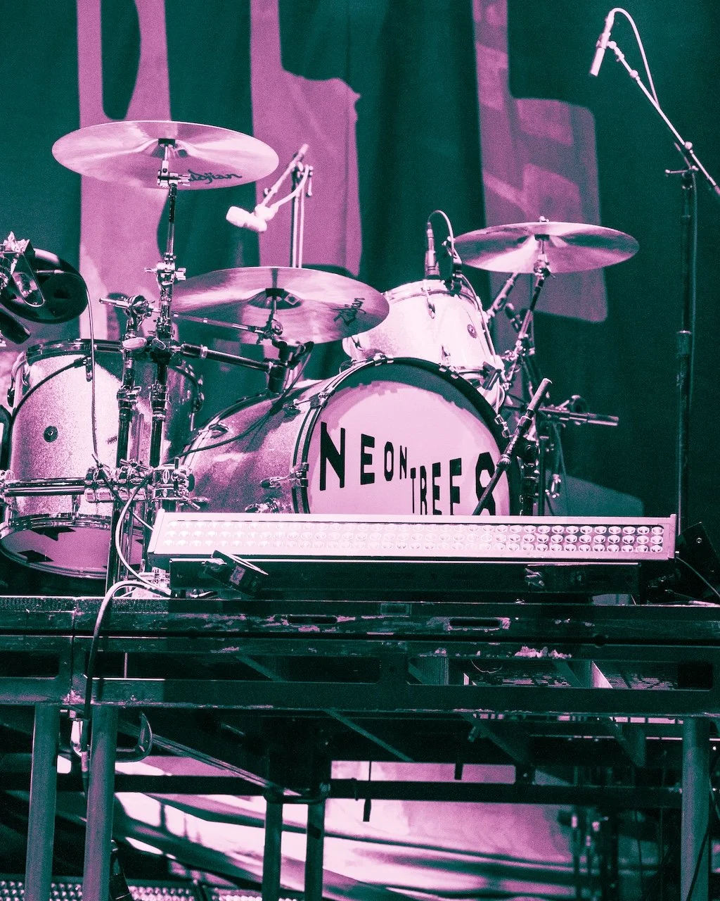neontrees-01.jpg