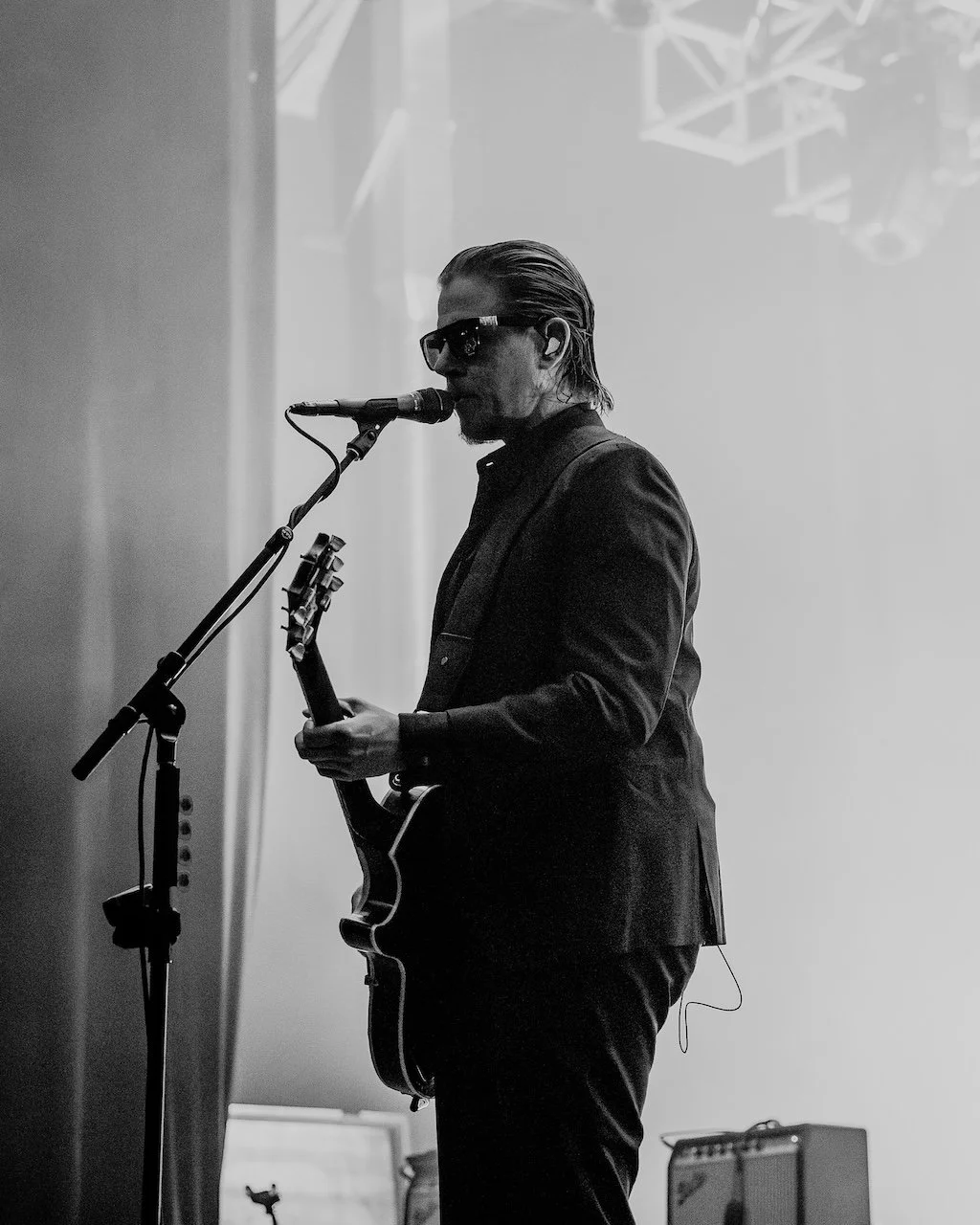 interpol-08.jpg