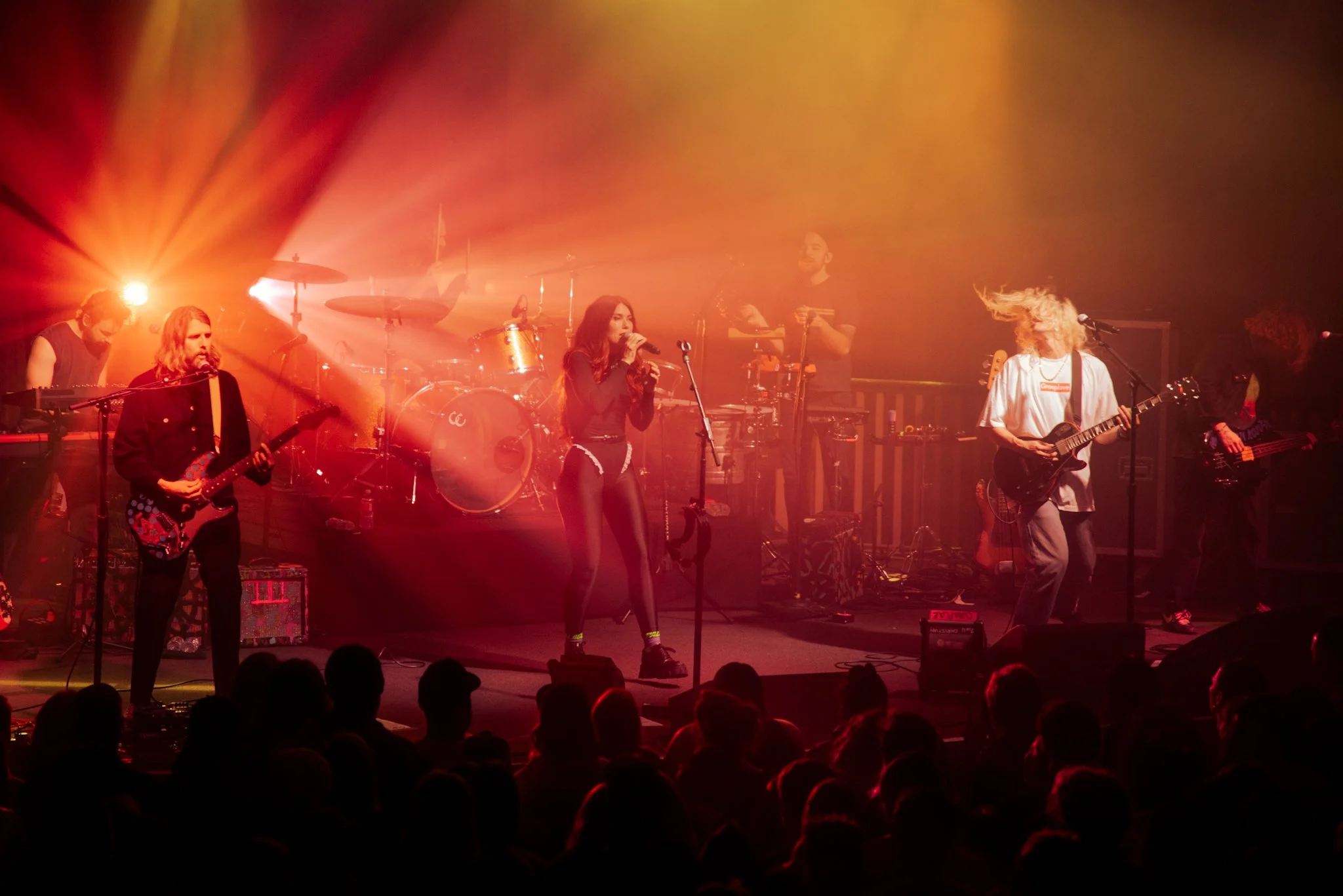 GROUPLOVE18.jpg