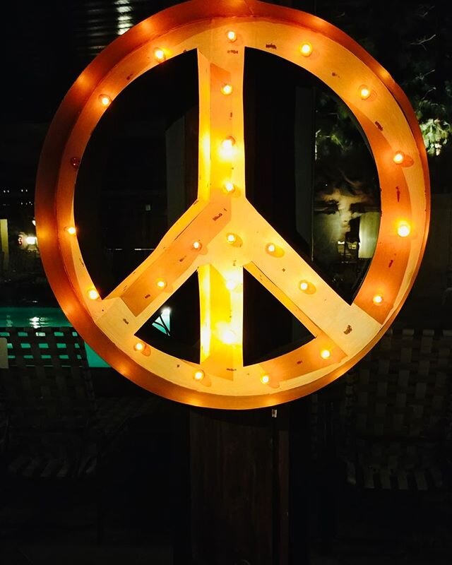 Peace on earth and goodwill to all!!! Xoxo