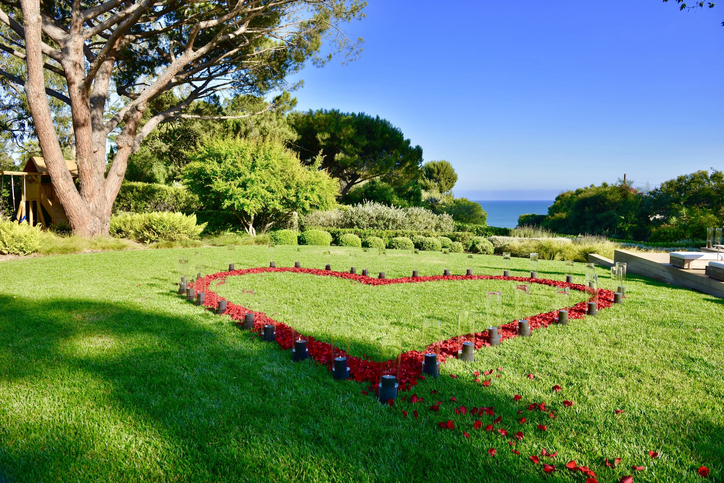 Dinner romance 2.JPG