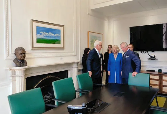 prince charles canada house table3.jpg