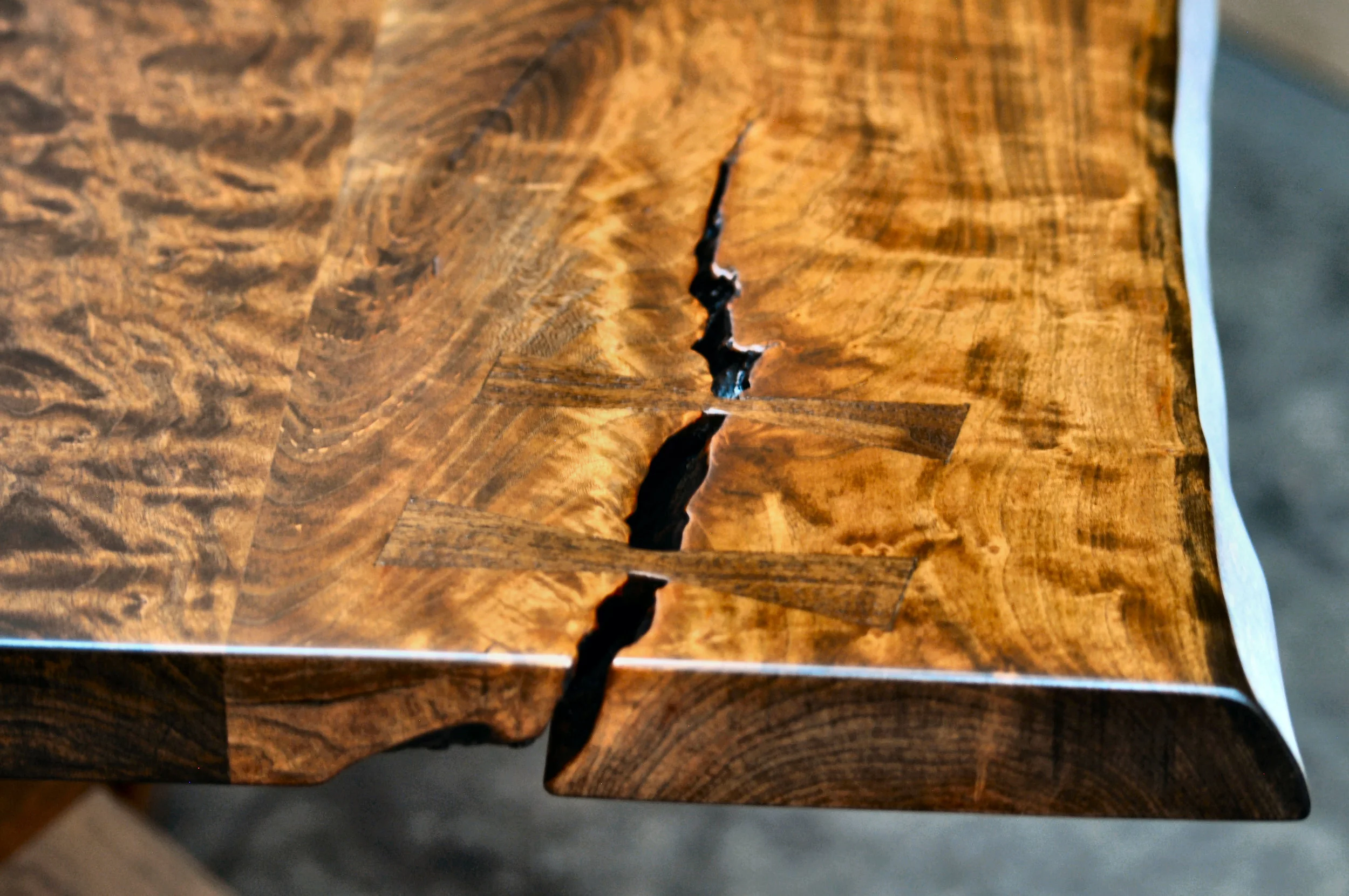 homestead crack 1.jpg