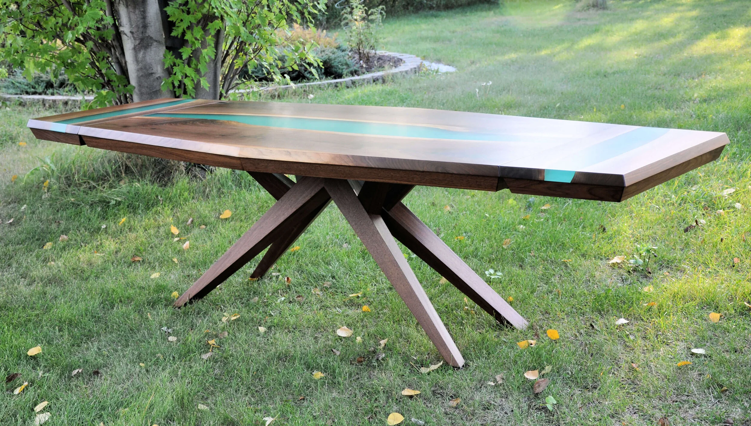 Neptune leaves in table outside tiny png.jpg