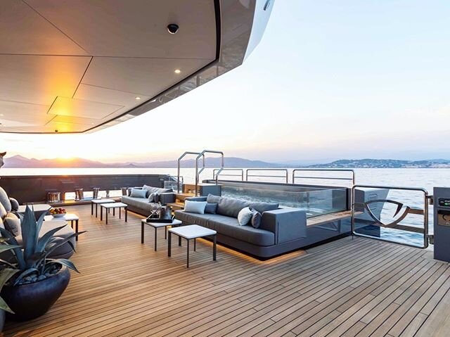 Beautiful sunset aboard this super yacht!! 😍 #V2Jets