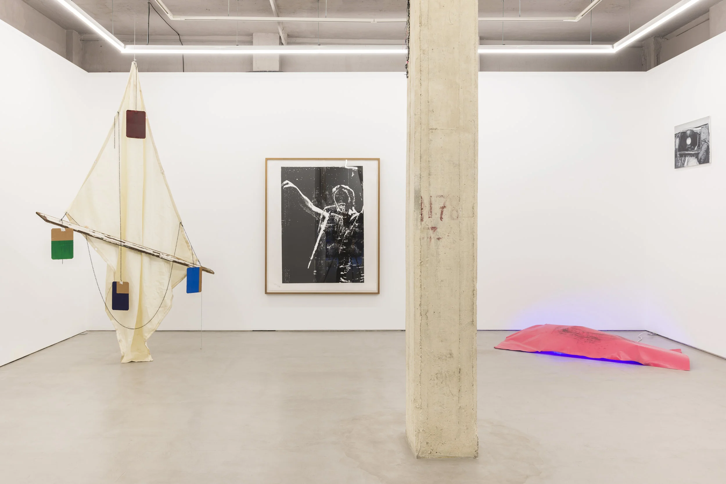 L_Raise_the_Curtain_Exhibition_view_LiMac_at_MPA.jpg