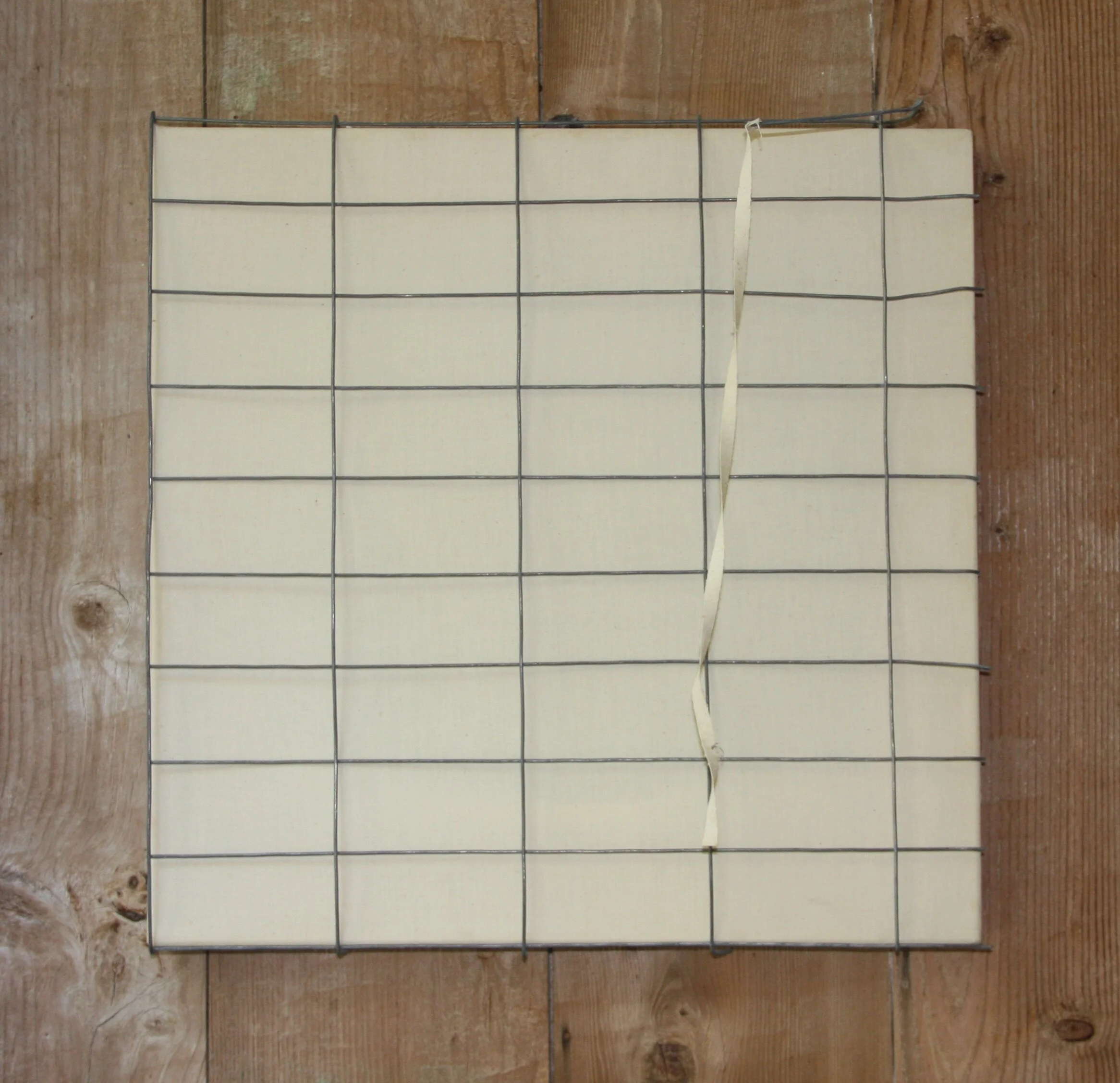   Homage a Gego , 2007  Metal grid  on muslin  18.1/4 x 18.1/4 in (46 x 46 cm)   