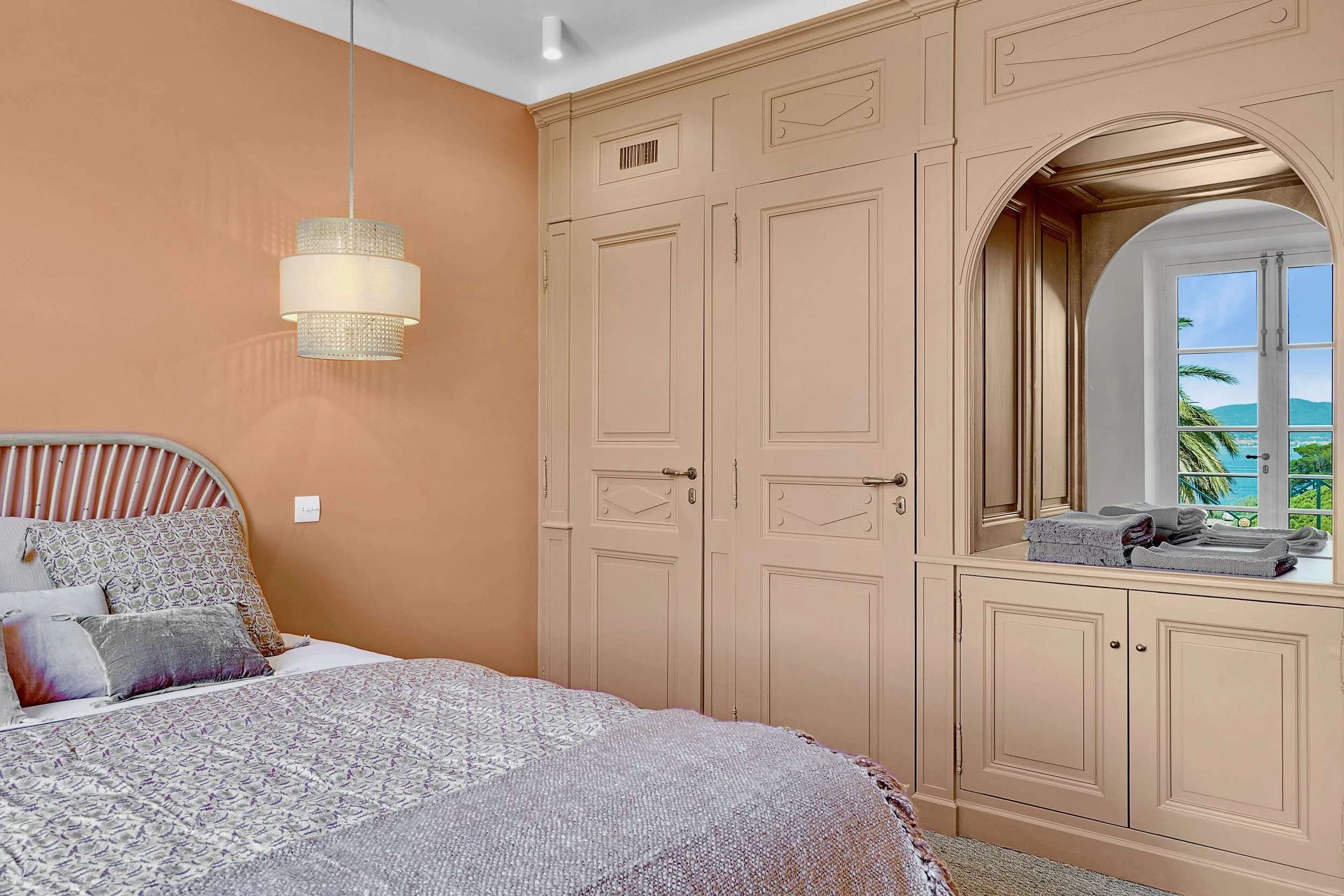 24 Chambre rose 3.jpg