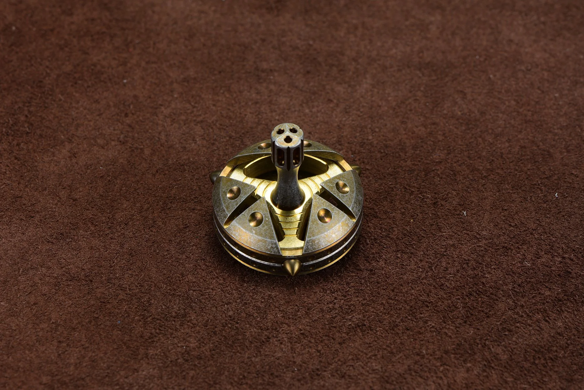 Trigon - Distressed Stainless Steel / Bronze / Stainless Steel