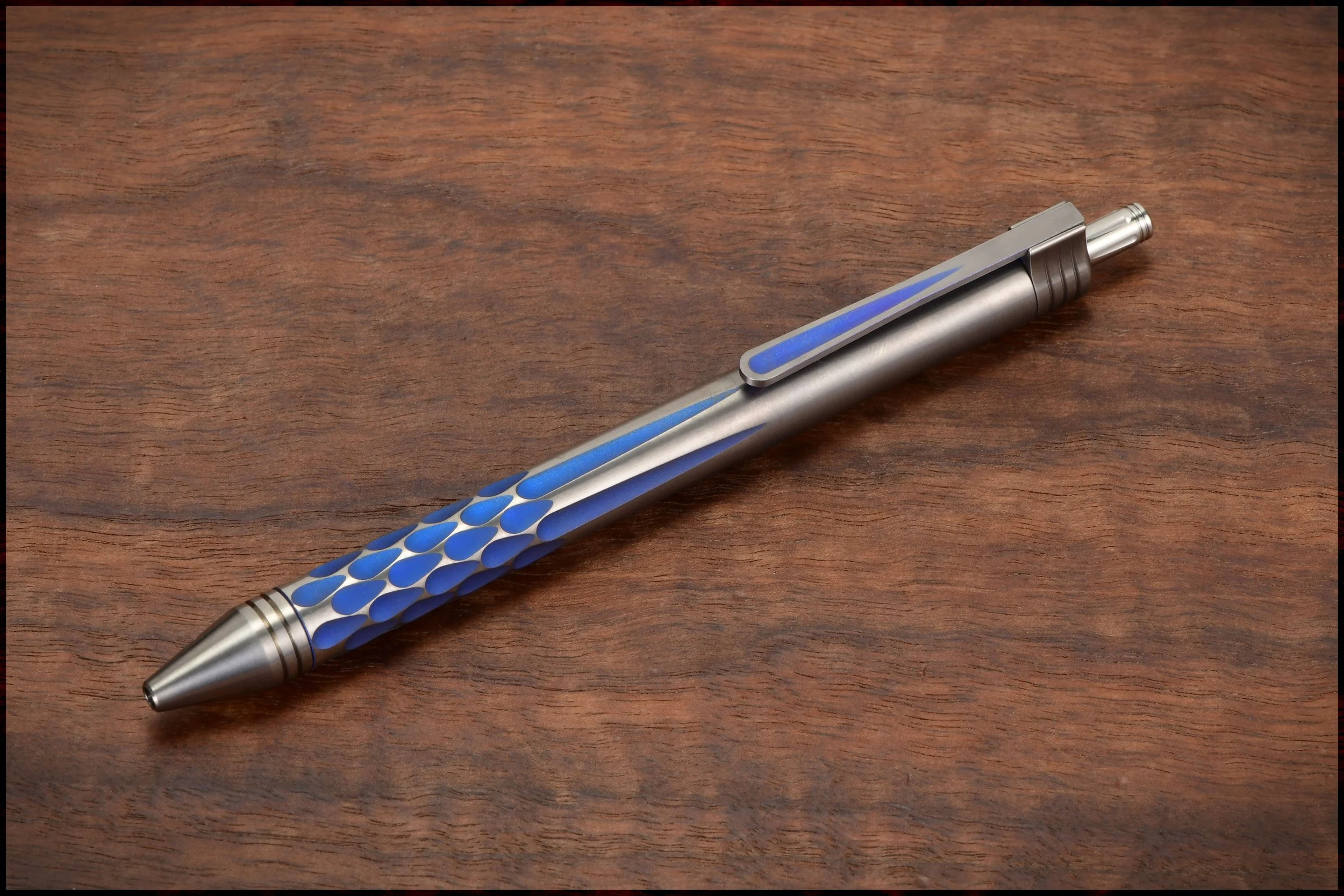 Discontinued - Vibrant Dark Blue Soul Pen