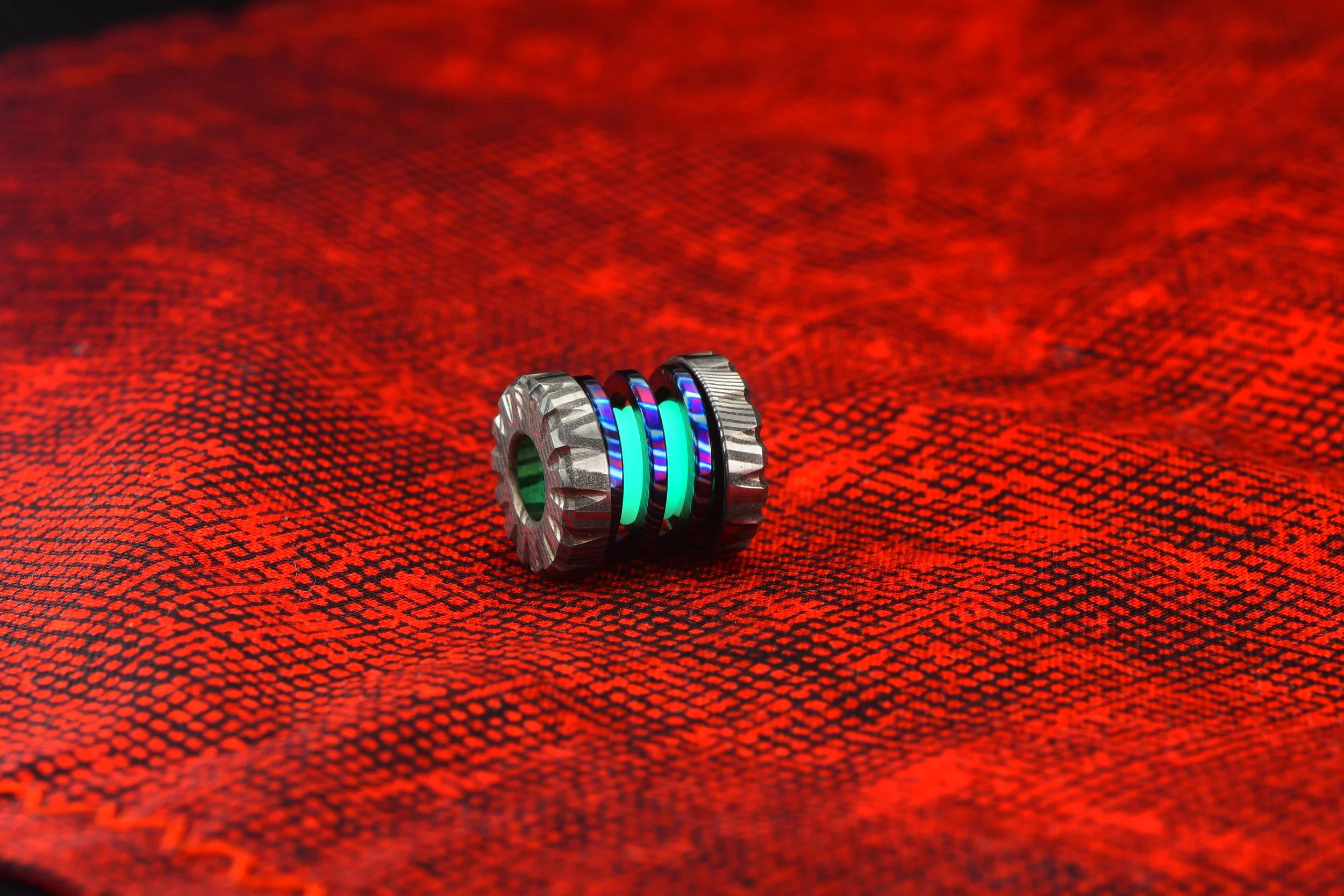 zirc-timascus-glow spin.JPG