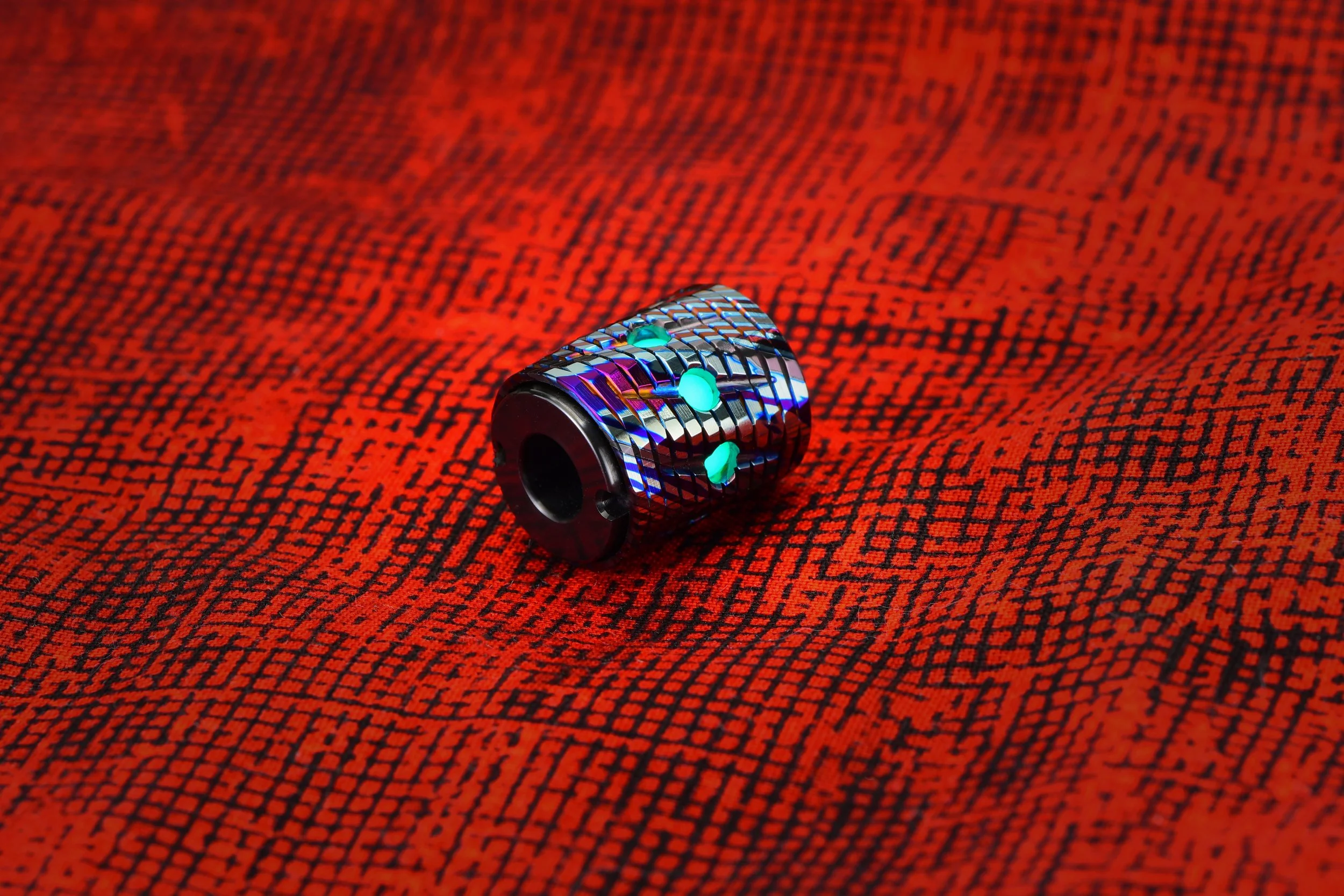 Zirc-Black Timascus-Glow Barrel Bead.JPG