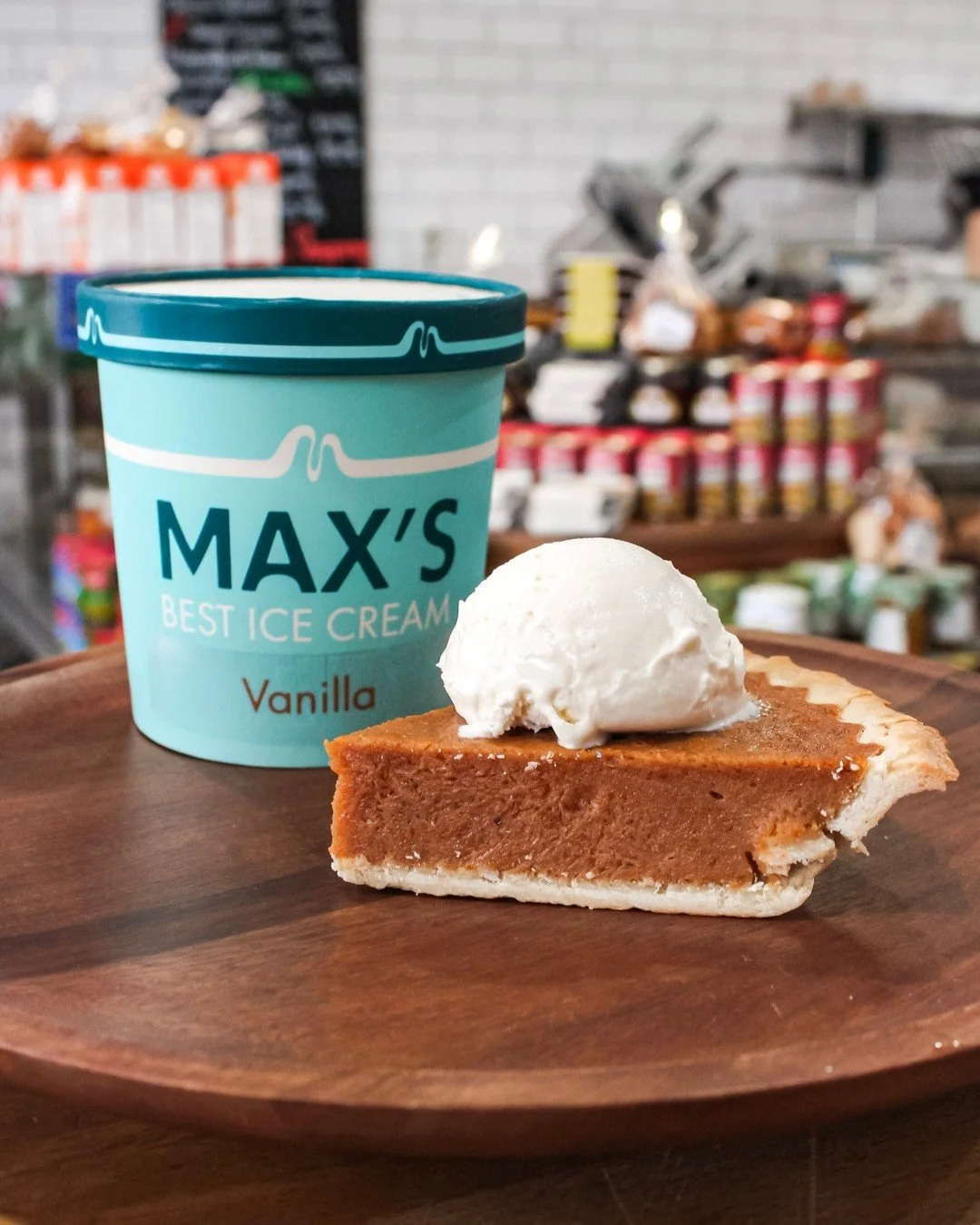 It's not too late to grab pies, sides, and a quart of @maxsbesticecream for Thanksgiving! We're open 8am-5pm today. Our cases are stocked and we've got house made Thanksgiving sides, pies, roasts and more while supplies last. 

Come on by and see us!
