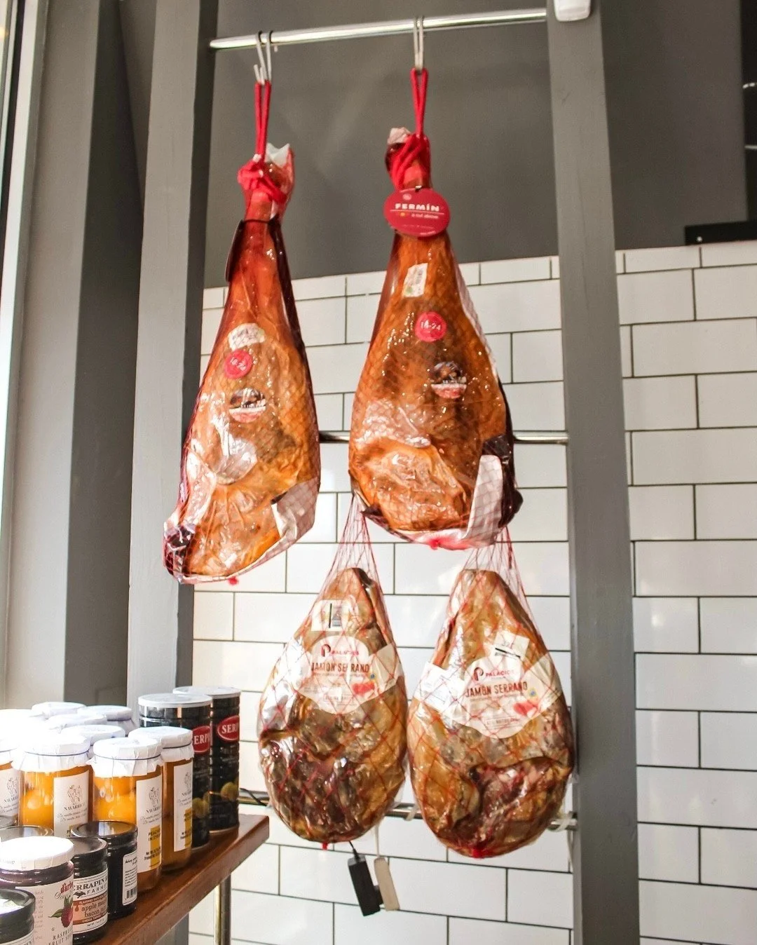 Jam&oacute;n makes the perfect snack for any party. Pair with olives, manchego, marcona almonds. 

#jamon #jamoniberico #bethesdamd #spanisheats