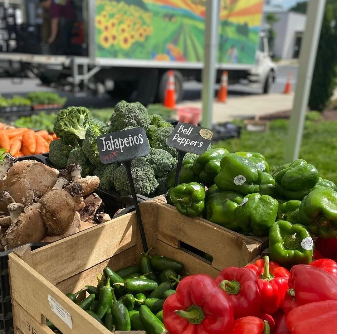 Name a better combo than @normansfarmmarket and Butchers Alley? With fresh produce season really starting to kick off now is the time to sign up for their CSA &amp; choose Butchers Alley as your pick up location! 🫑🍅🫐

You can pick up your fresh, s