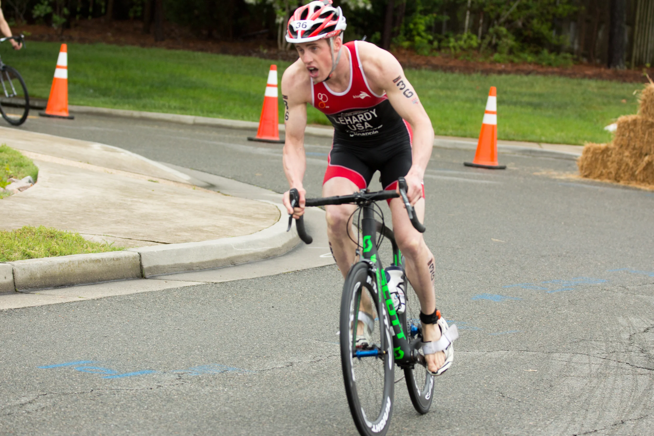 CAMTRI MALE 43160501.jpg