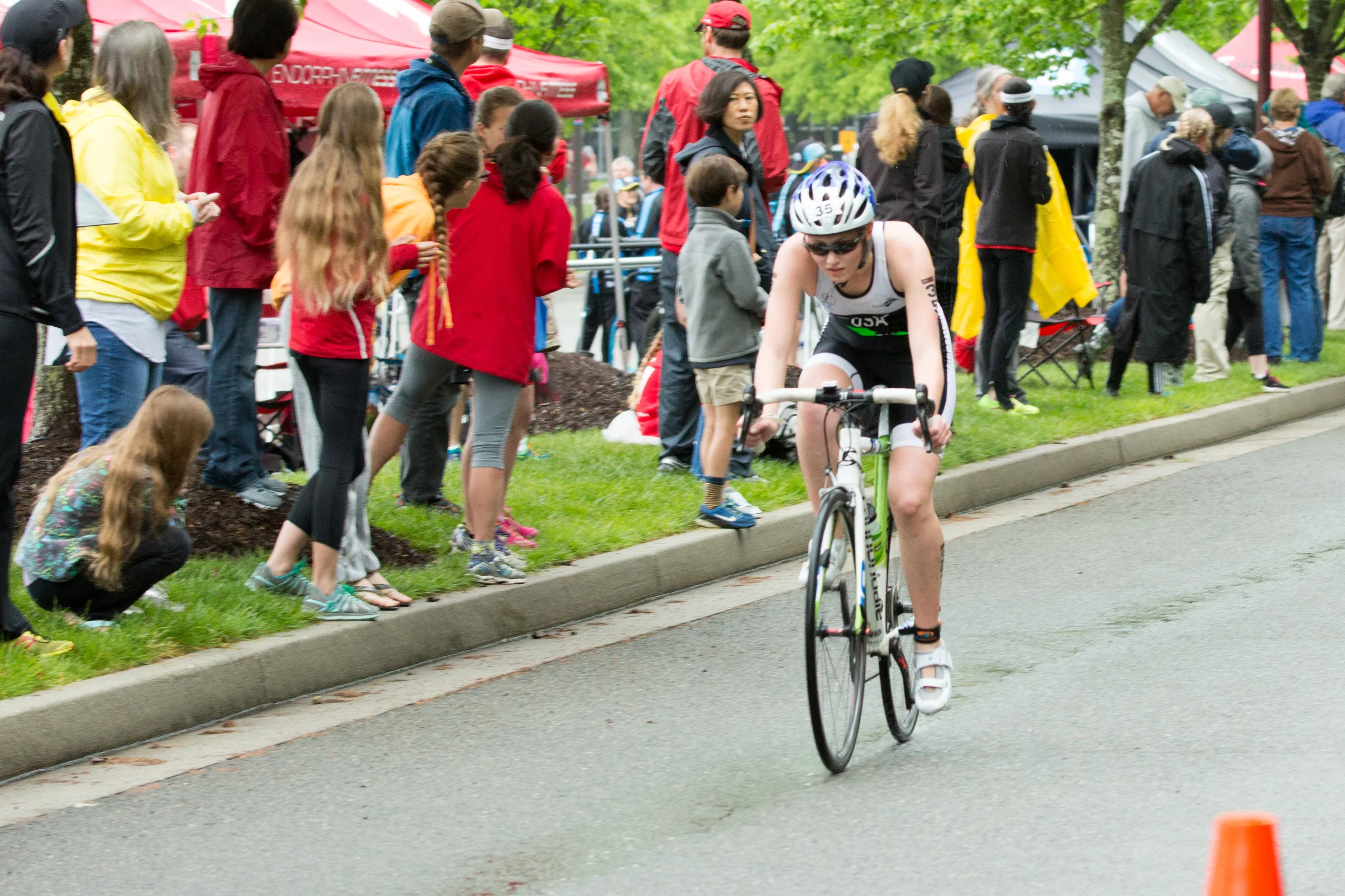 JR ELITE FEMALE 12160501.jpg