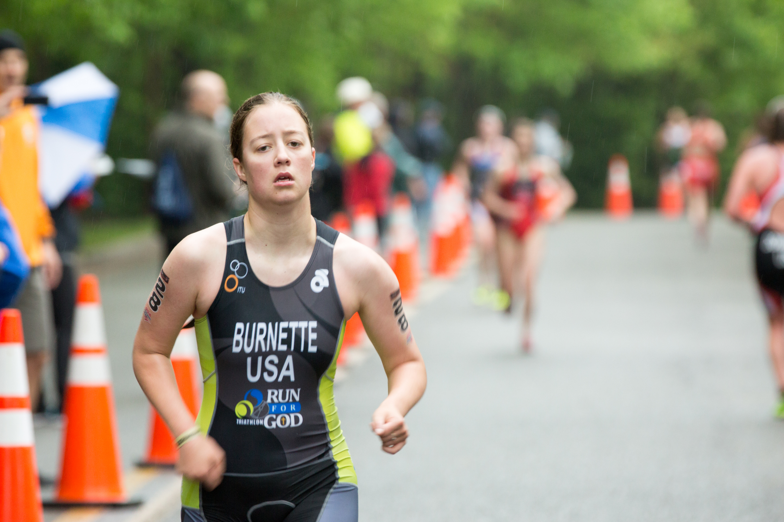 JR ELITE FEMALE 82160501.jpg