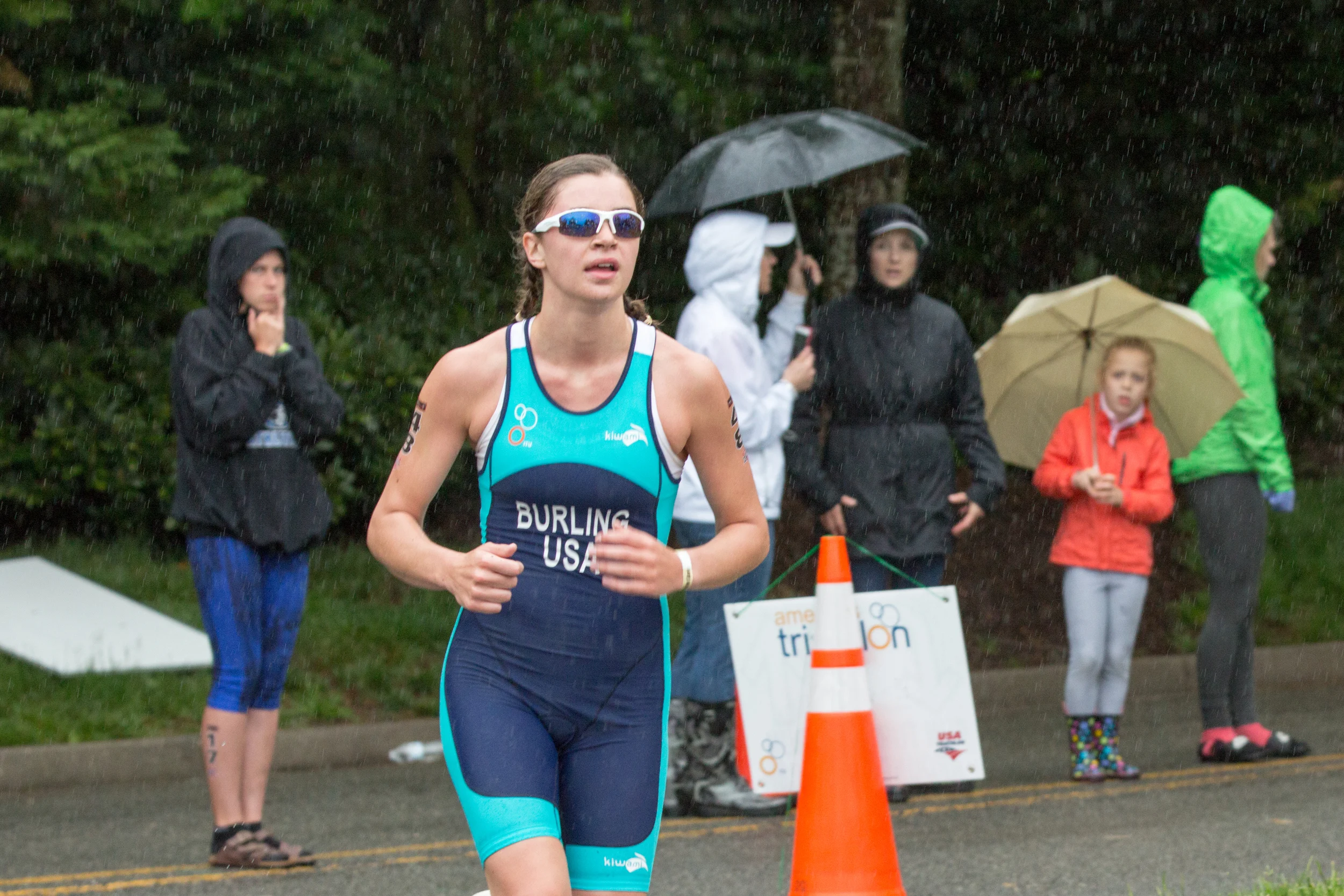 JR ELITE FEMALE 137160501.jpg