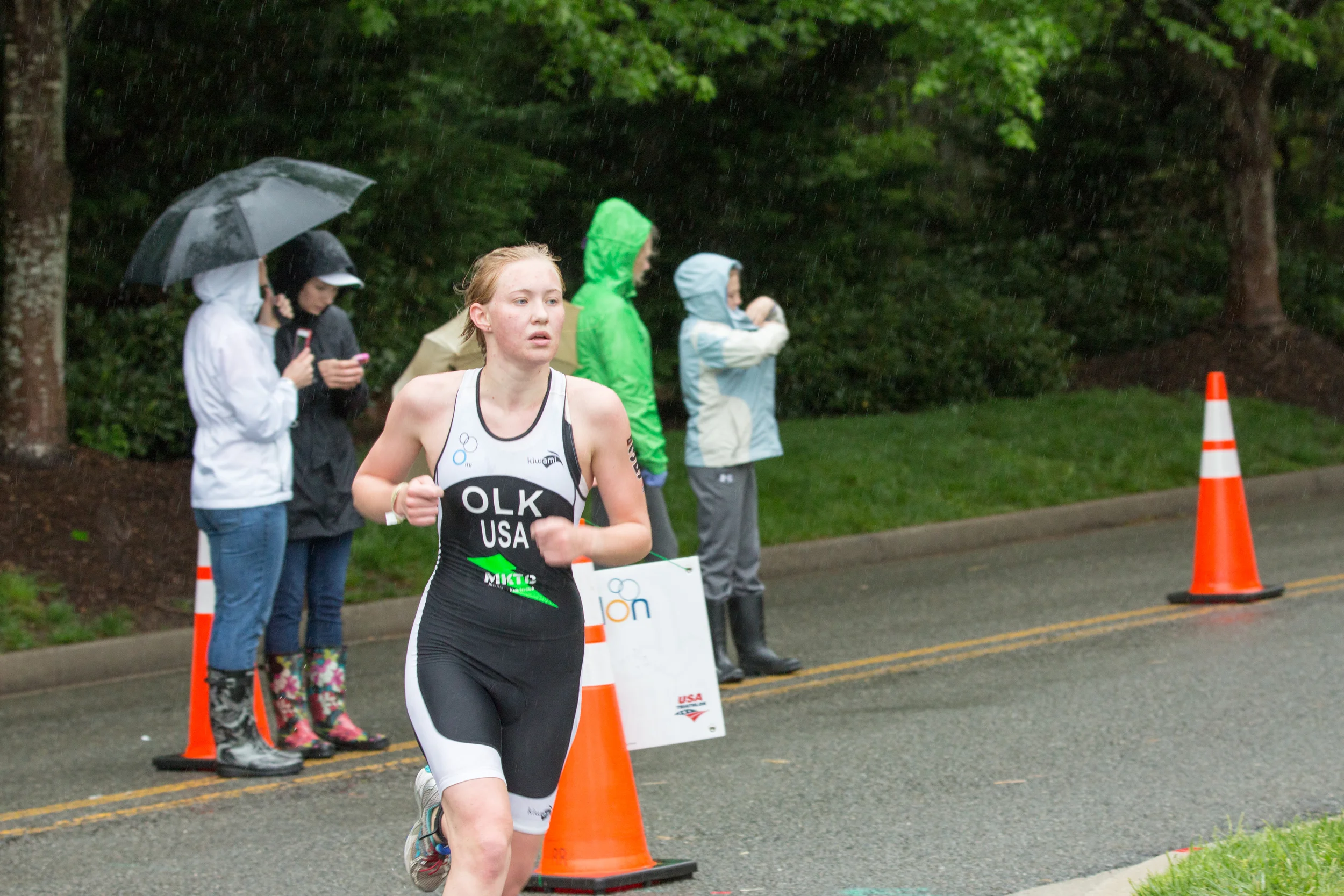 JR ELITE FEMALE 143160501.jpg