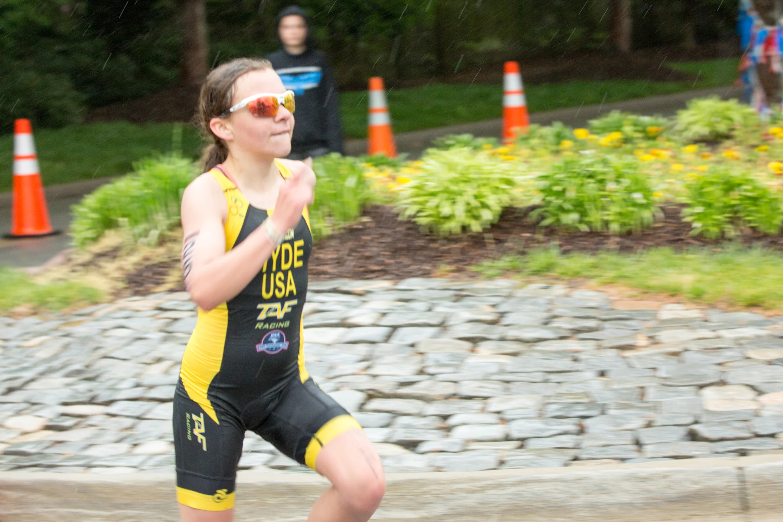 JR ELITE FEMALE 153160501.jpg