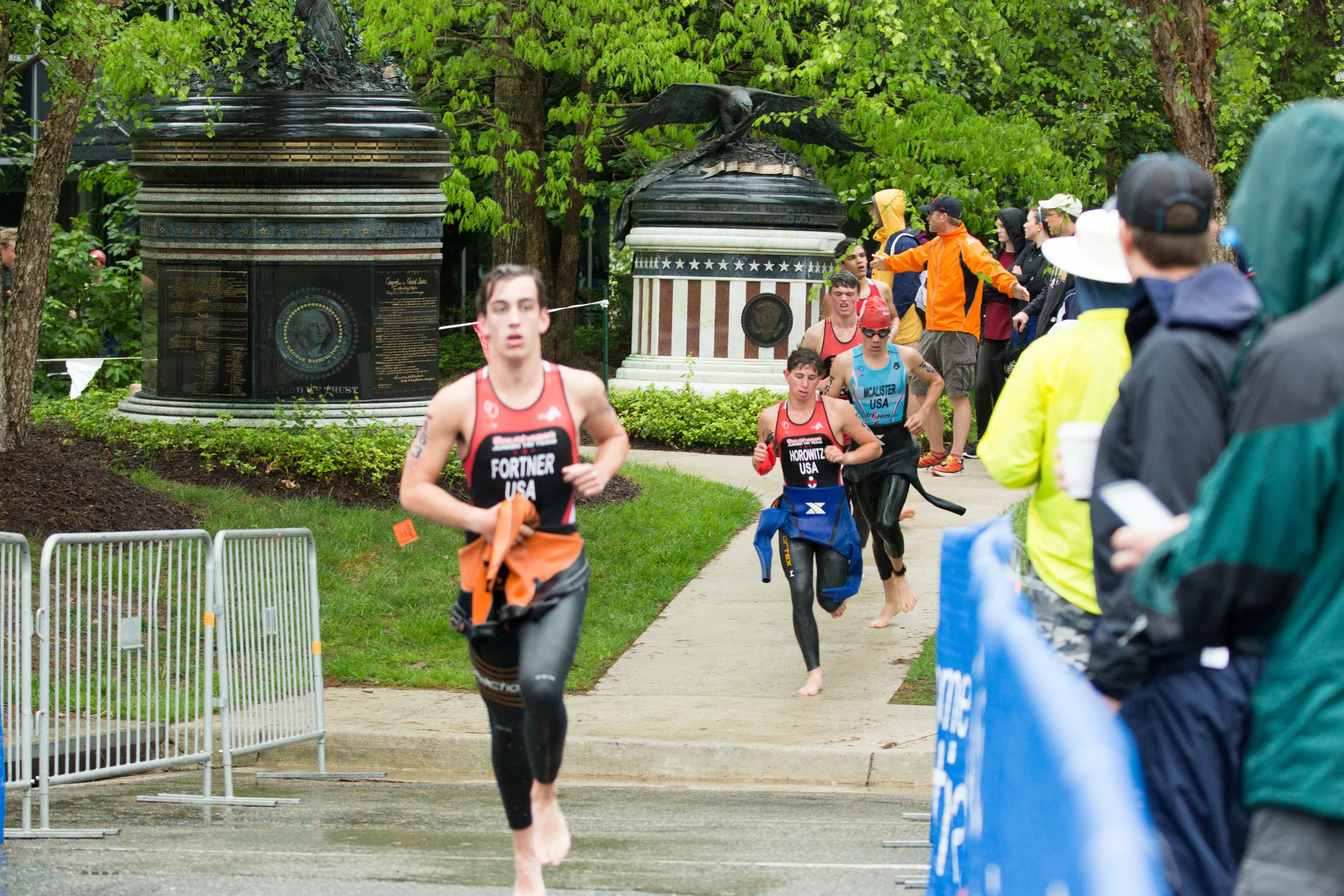JR ELITE MALE 31160501.jpg