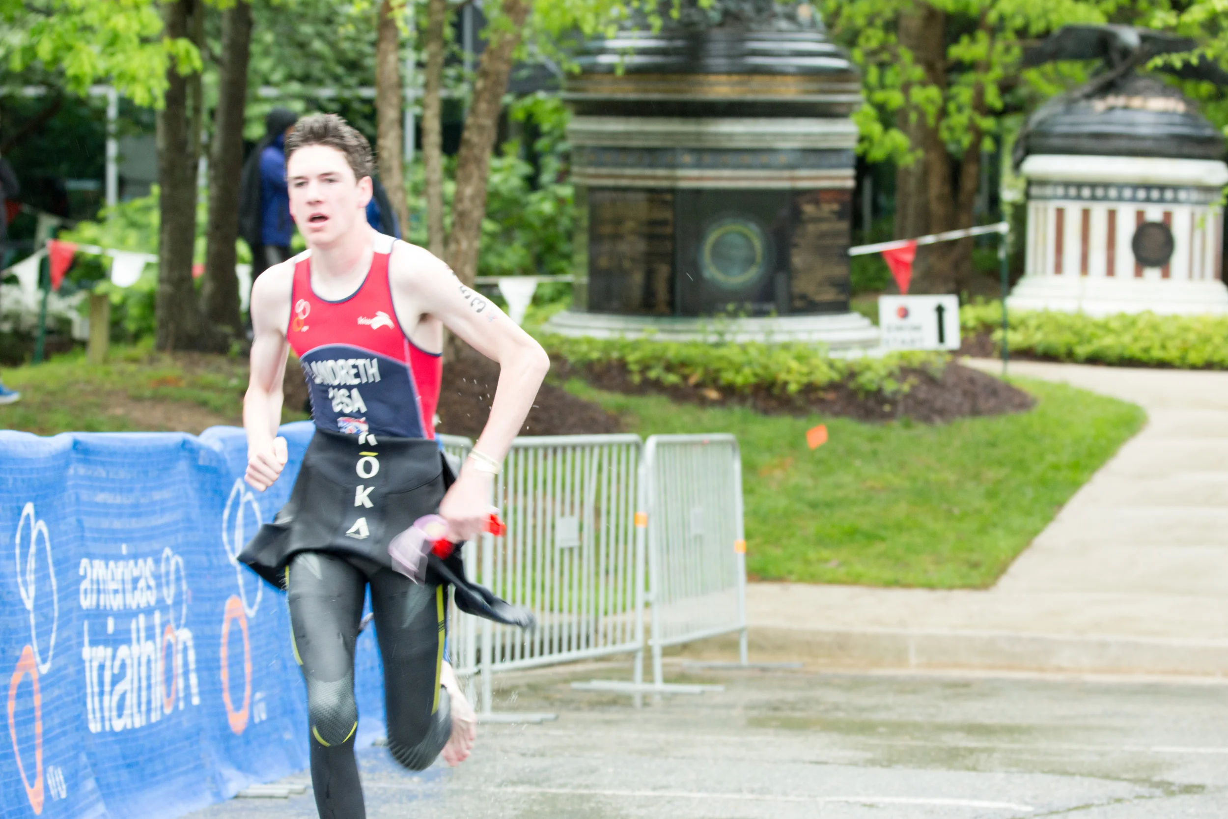 JR ELITE MALE 57160501.jpg