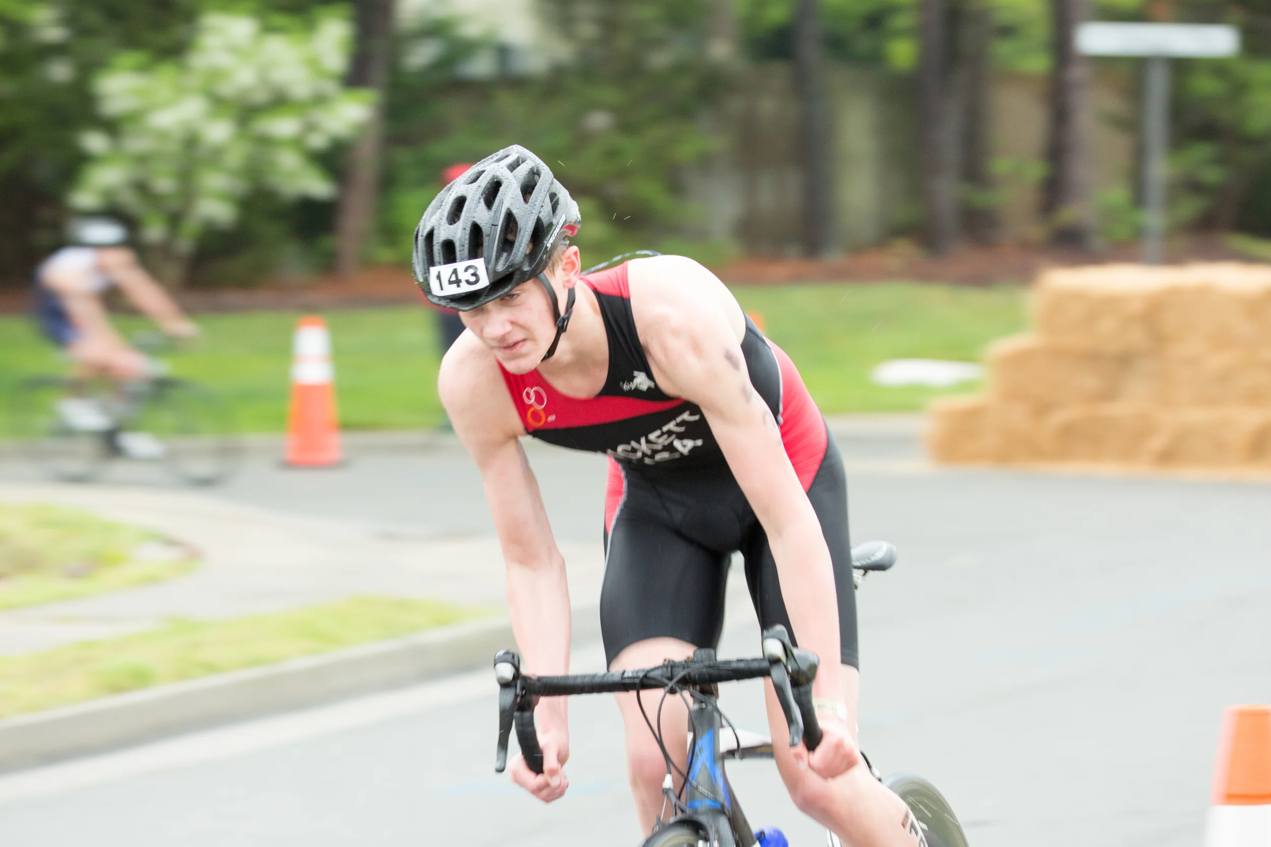 JR ELITE MALE 107160501.jpg