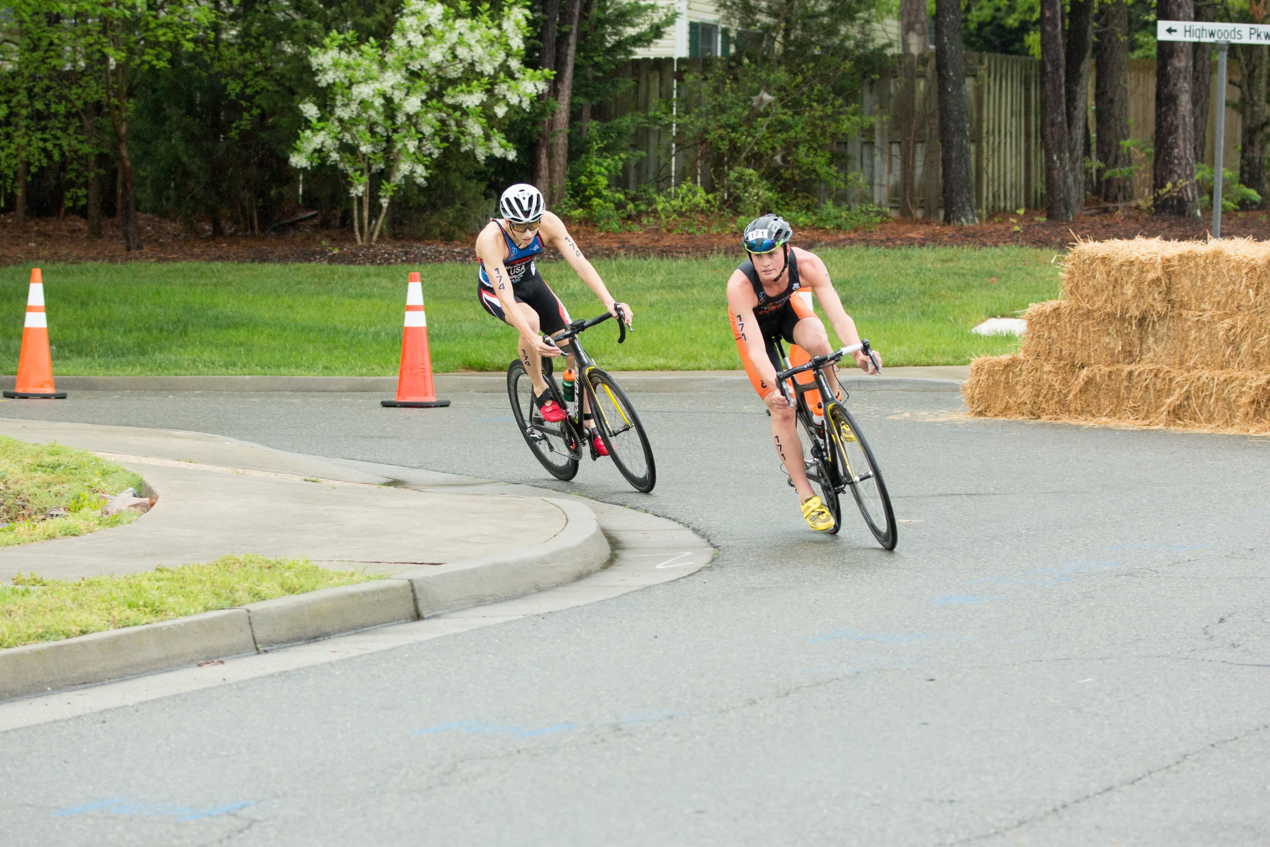 JR ELITE MALE 157160501.jpg