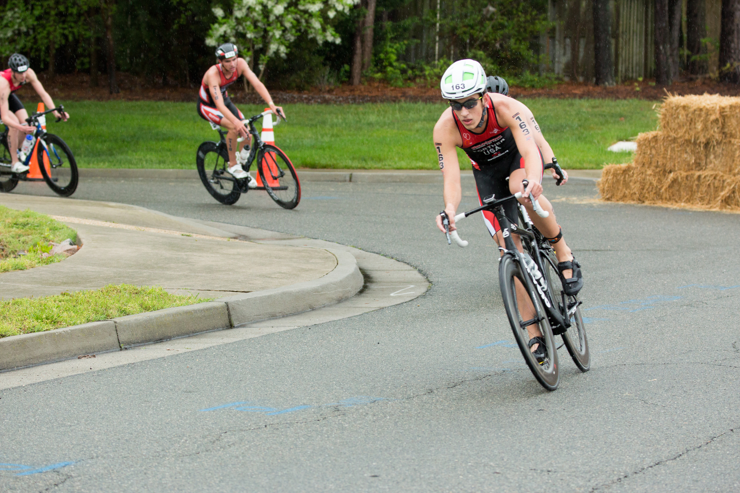 JR ELITE MALE 180160501.jpg