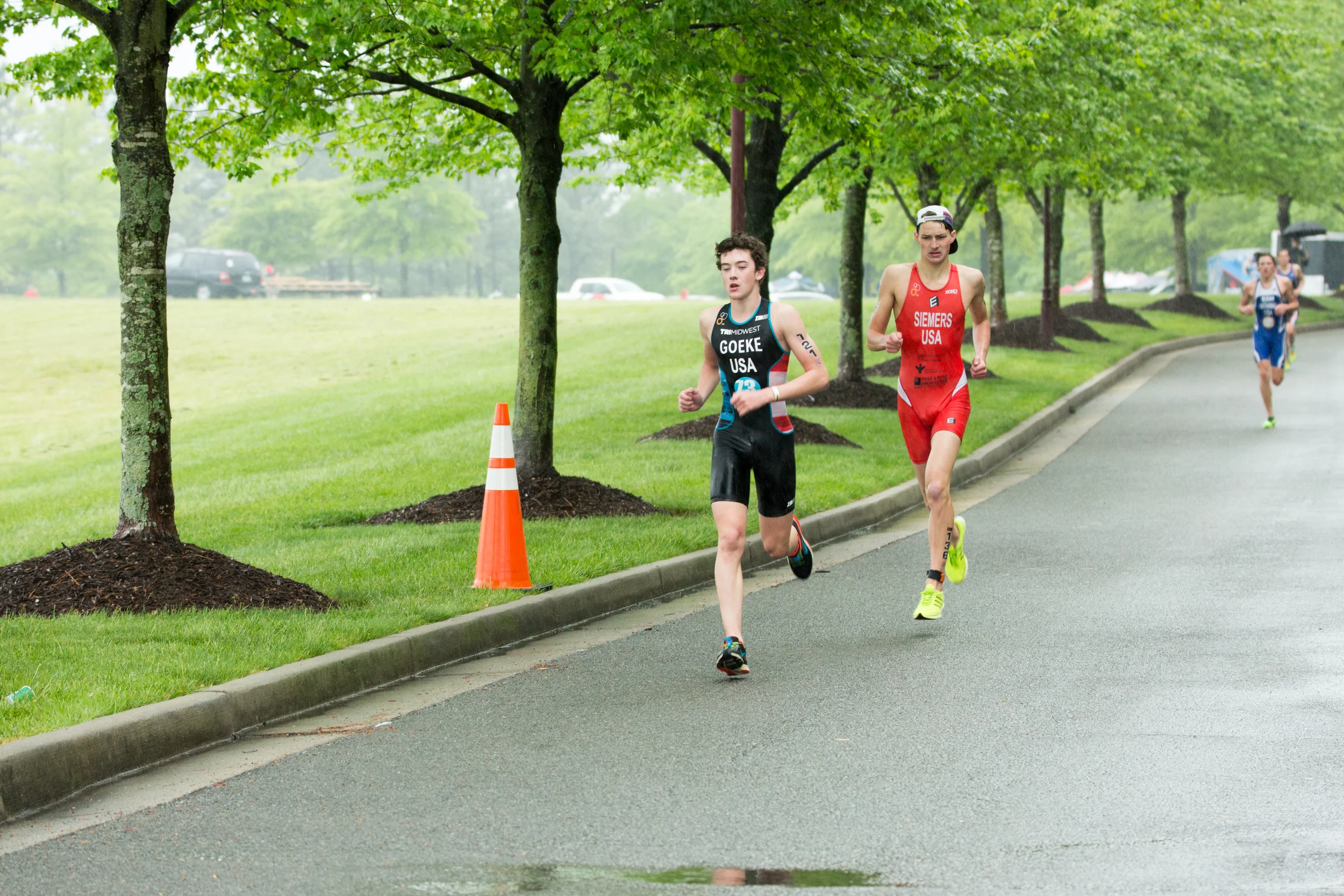 JR ELITE MALE 238160501.jpg