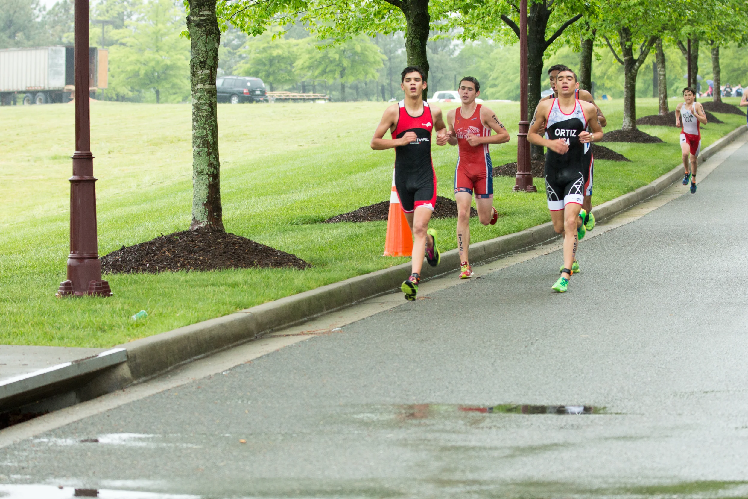 JR ELITE MALE 254160501.jpg